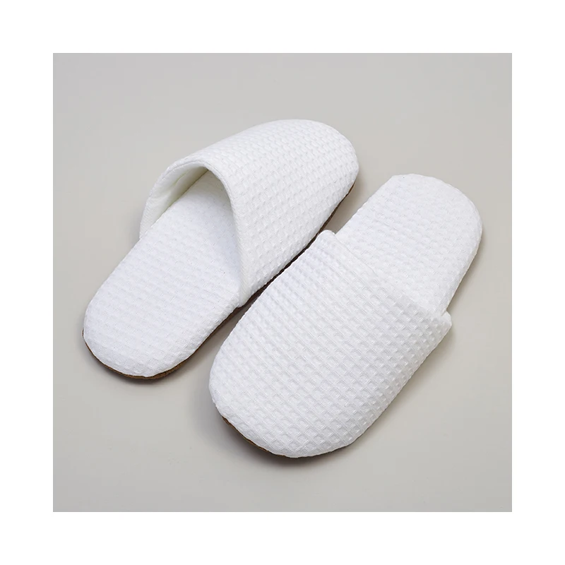 OEM Custom Logo Personalized Wholesale Cheap White Slippers Hotel Room Spa Guest Disposable
