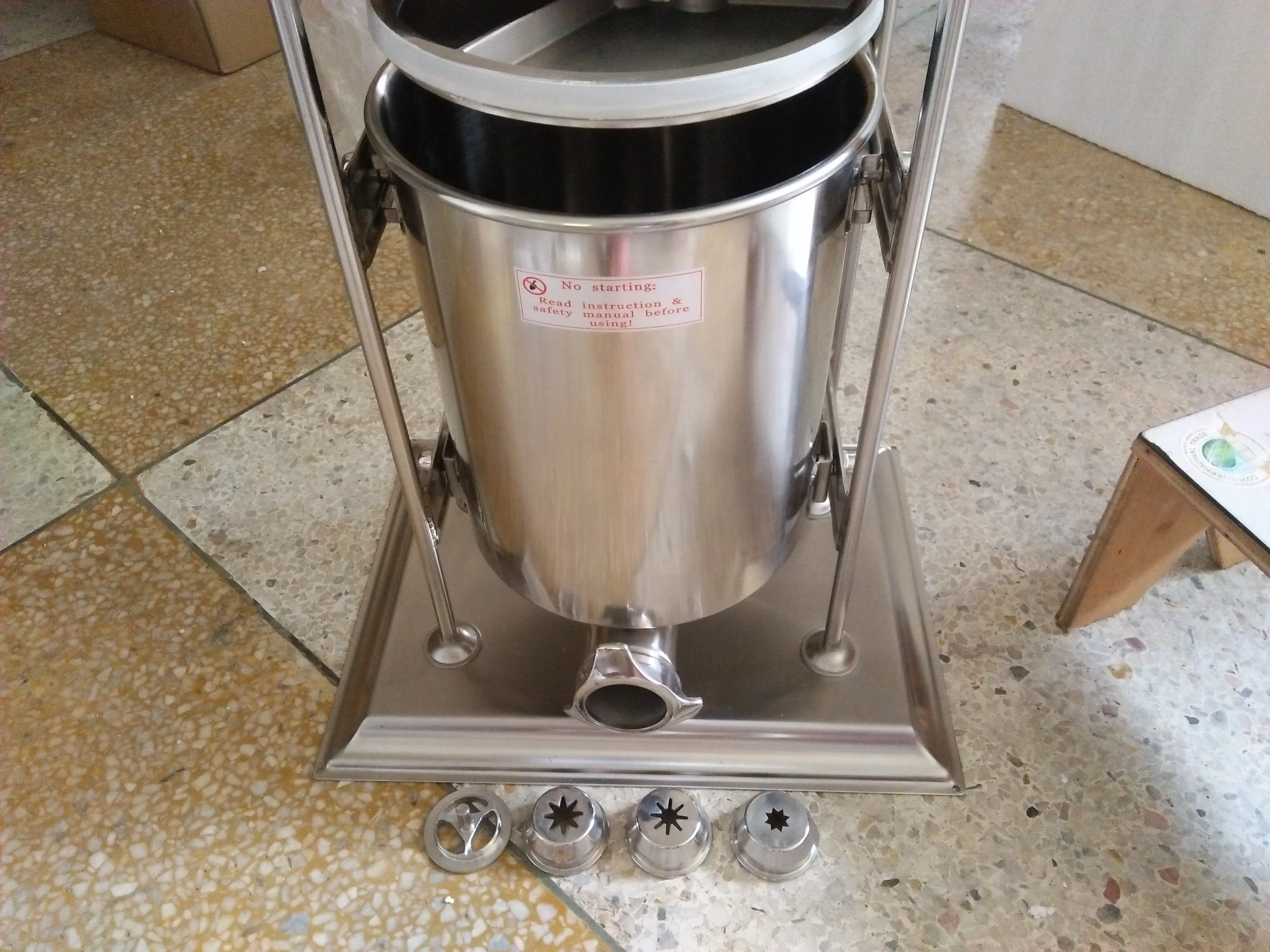 10L Vertical Stainless steel Churros maker Machine 2 in 1 type Vertical Sausage stuffer/filler with stainless piston