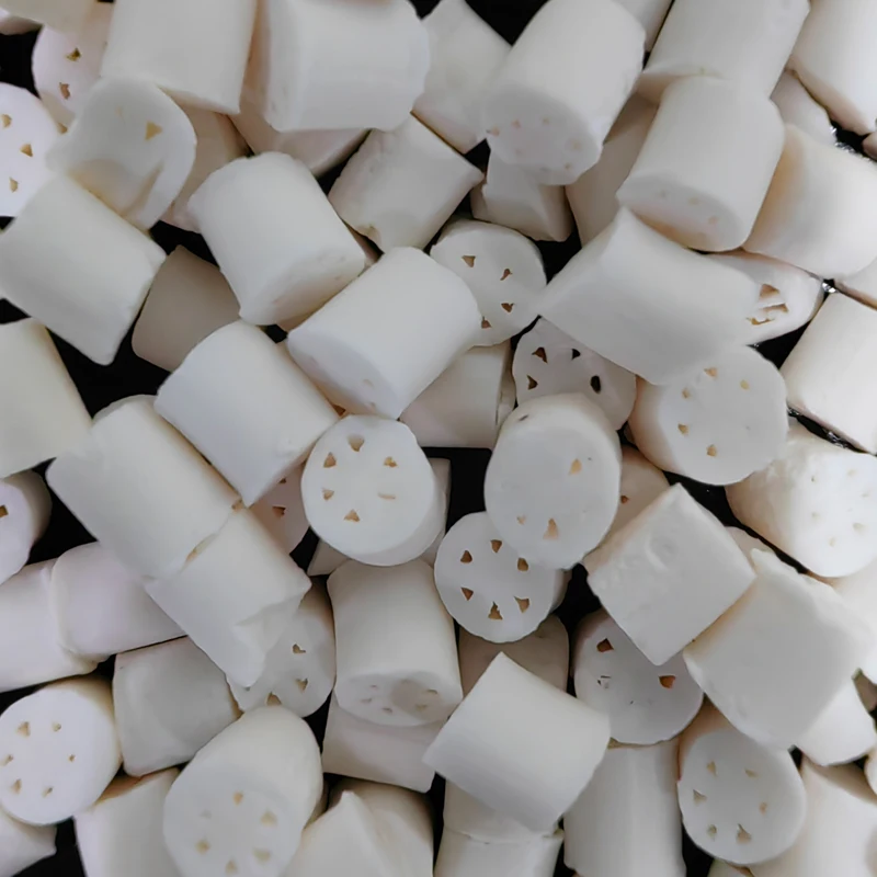 Catalytic catalyst ZSM-5 for refine oil from scrap tire