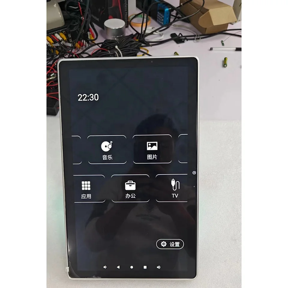 13.3 Vehicles Rotatable Headrest Touch Screen Android 11 with HD/MI Input Support WiFi 4K Video Play