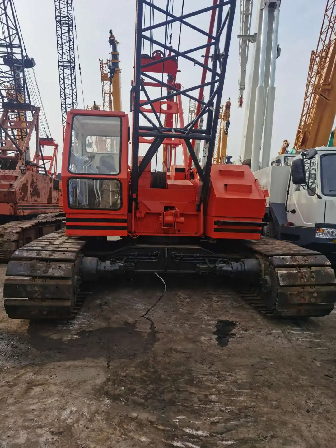 Высокоэффективный гусеничный кран Kh180-3 kh300 kh150 80t 50t с двигателем Isuzu