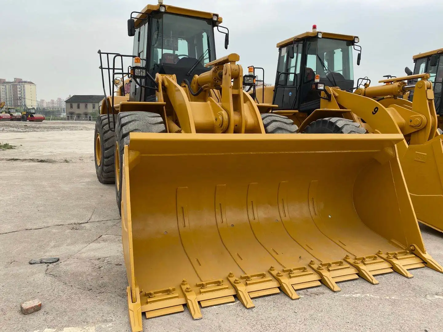 Used Caterpillar 966H Wheel Loader Joystick Controller Foundation Machinery Weichai Engine 4 Ton Rated Load Front Loader Type