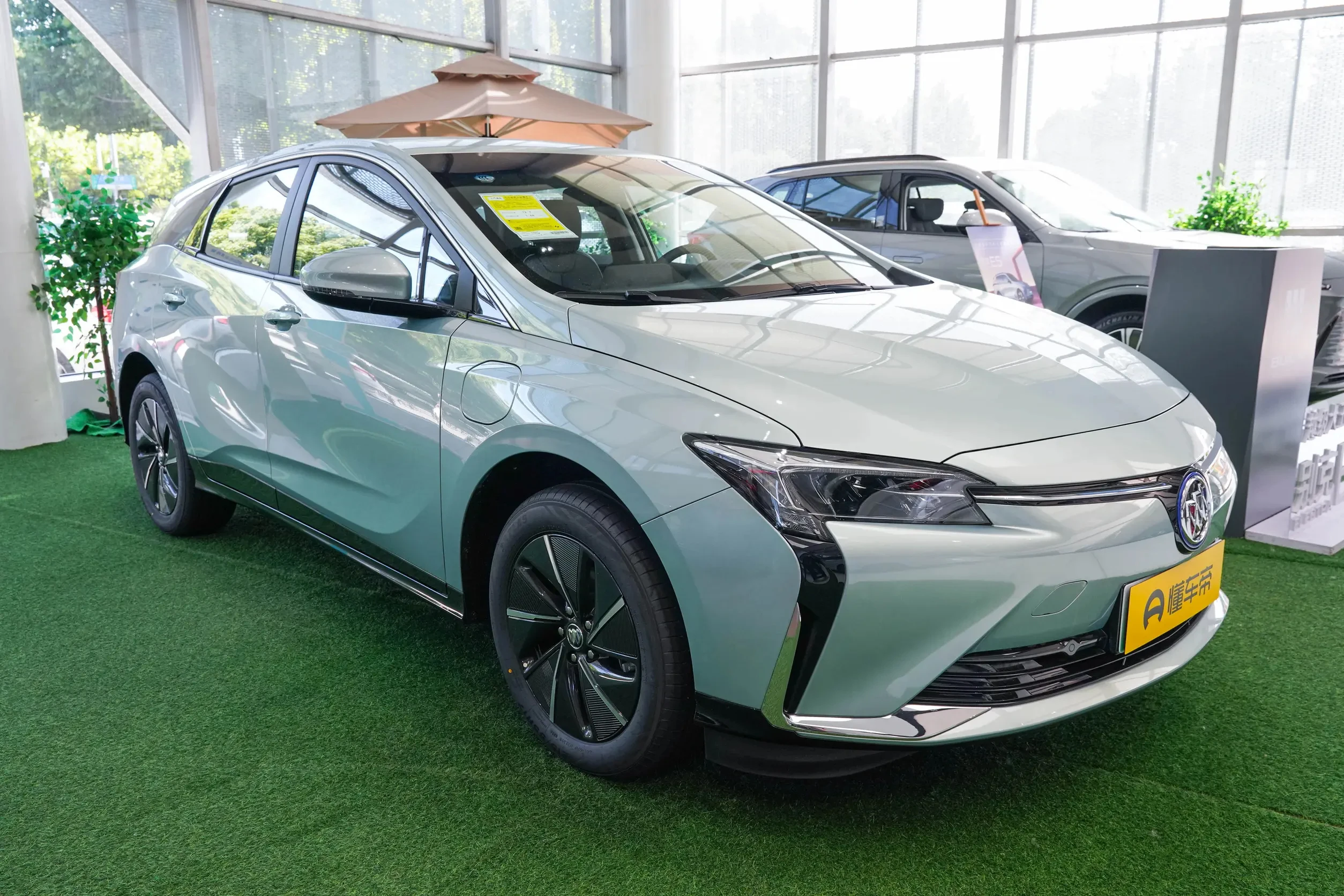 Deposit Buick Velite 6 2024 ev Chinese High Performance Buick Velite 6 Ev Car Buick velite6 New Energy Car for Adult