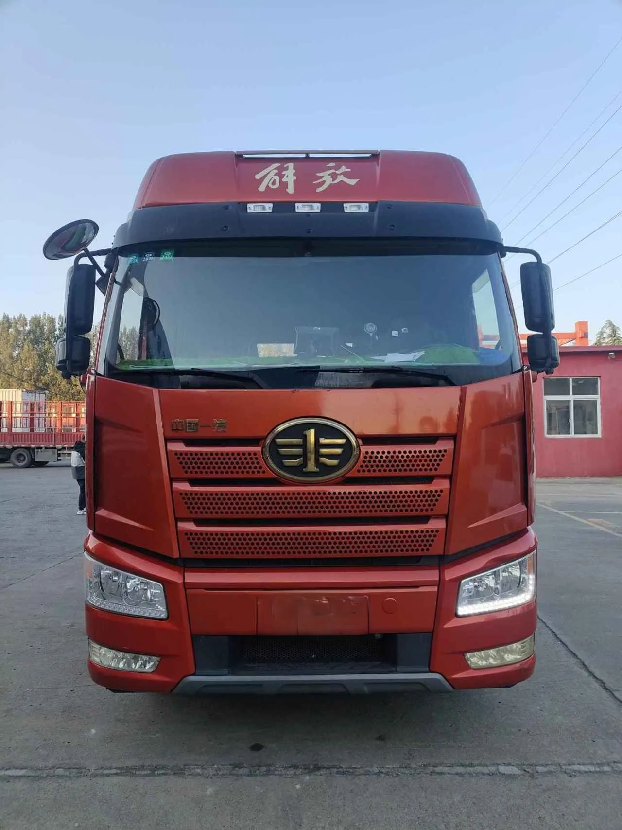 Тягач FAW Jiefang J6P тягач мощностью 460 л.с. 6 х4 Классический выпуск евро IV с дизельным топливом высокоэффективный Подержанный трактор СПГ