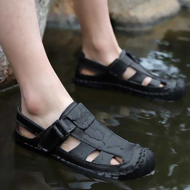 Men Fashion  Leather Sandals Genuine Cow Leather Casual Walking Shoes Outdoor  Comfortable Beach Sandals Roman Sandals Slippers