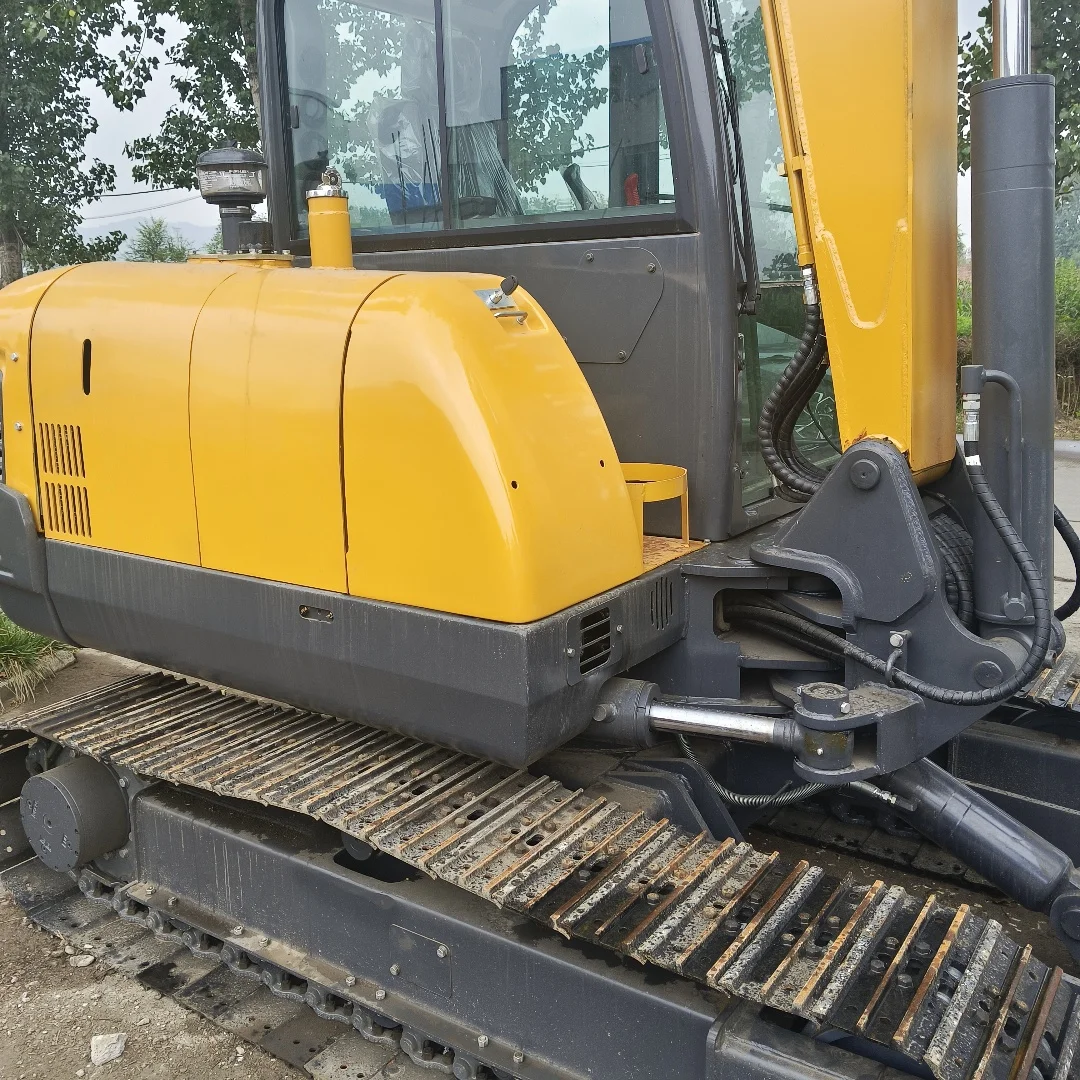 TIEJI Euro 5 engine mini excavator supplier crawler epa euro 5 kubota engine digger farm bagger Euro 5 engine