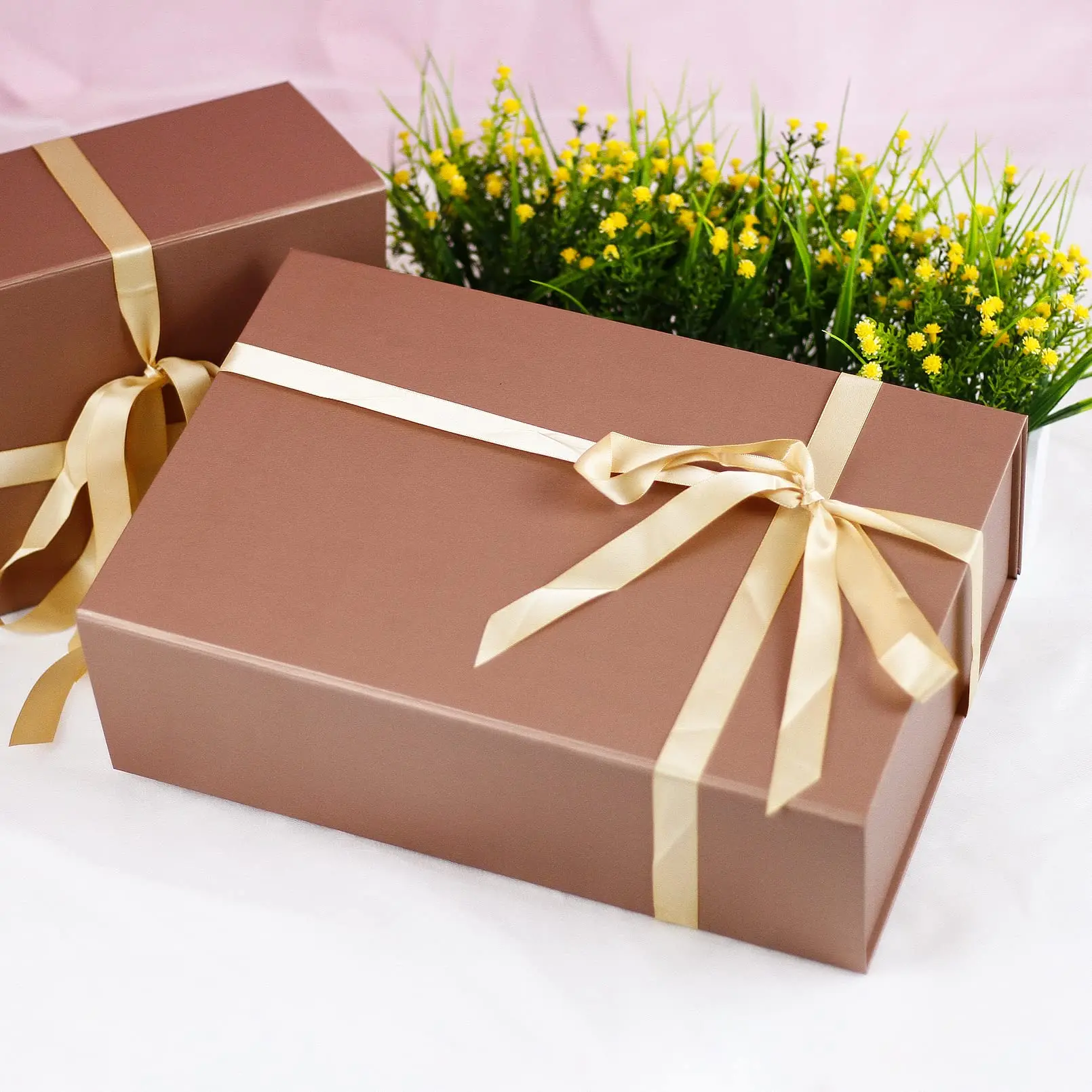 Wholesale customized recyclable souvenirs gift packaging boxes environmentally friendly materials