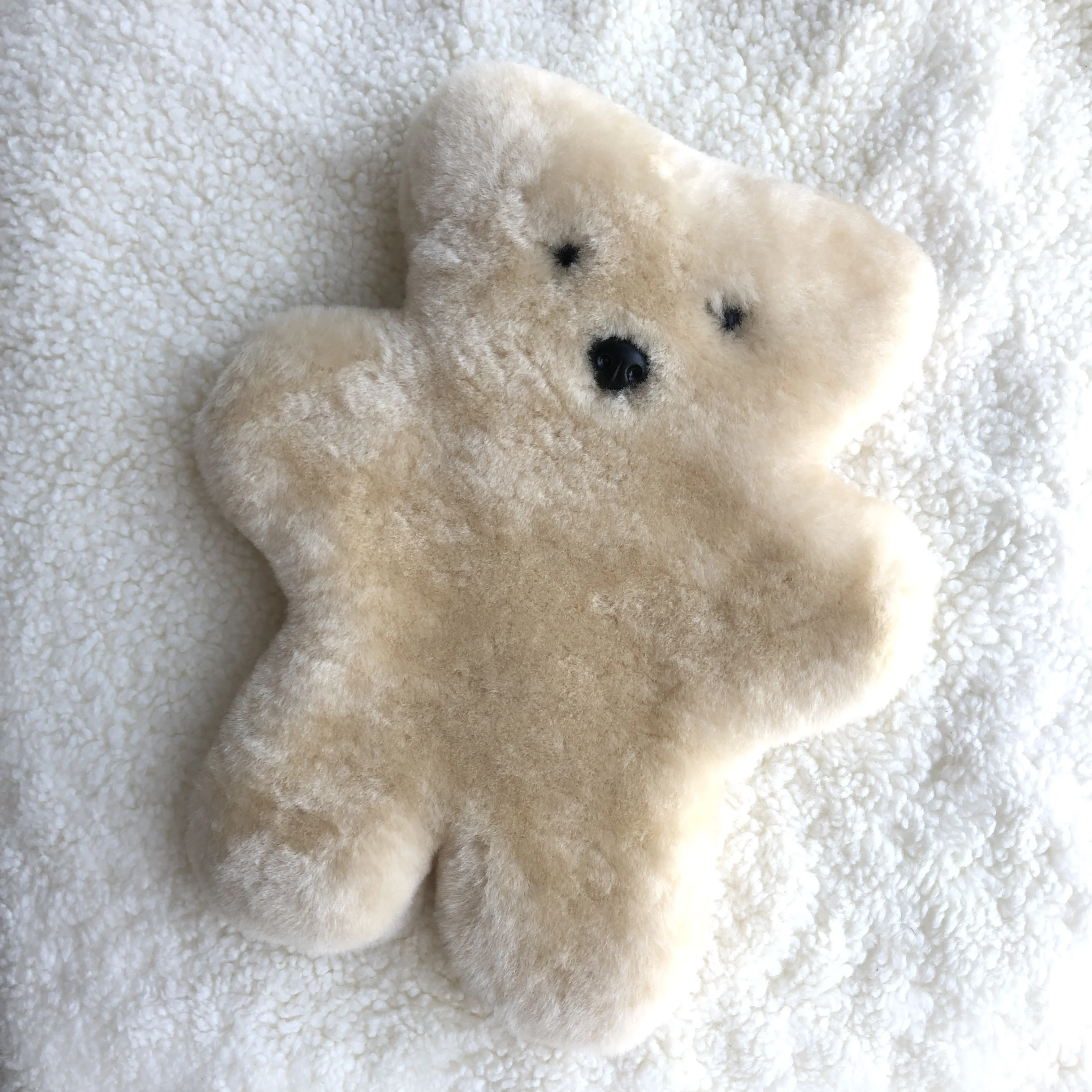 Customized logo Beige wool plush mini children shearling toy fluffy shorn sheepskin flatbear