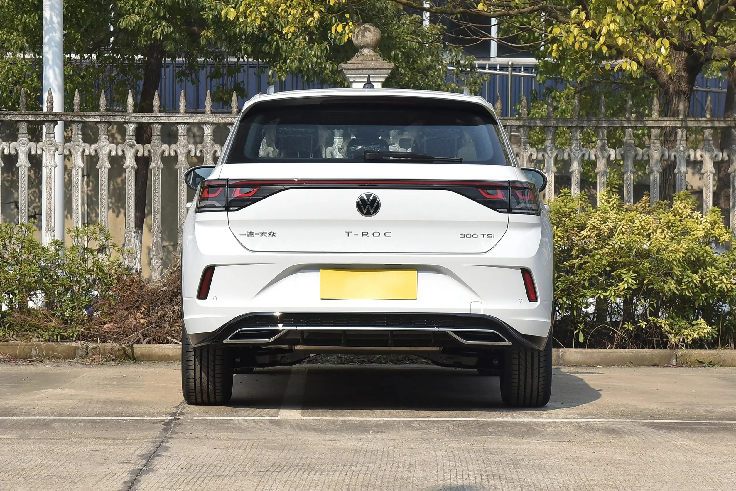 Хорошая производительность volkswagen t roc новые автомобили бензиновый автомобиль 250 нм 7 скоростей 200 км/ч компактный внедорожник 118 кВт 1 5 т 160Ps дверей мест