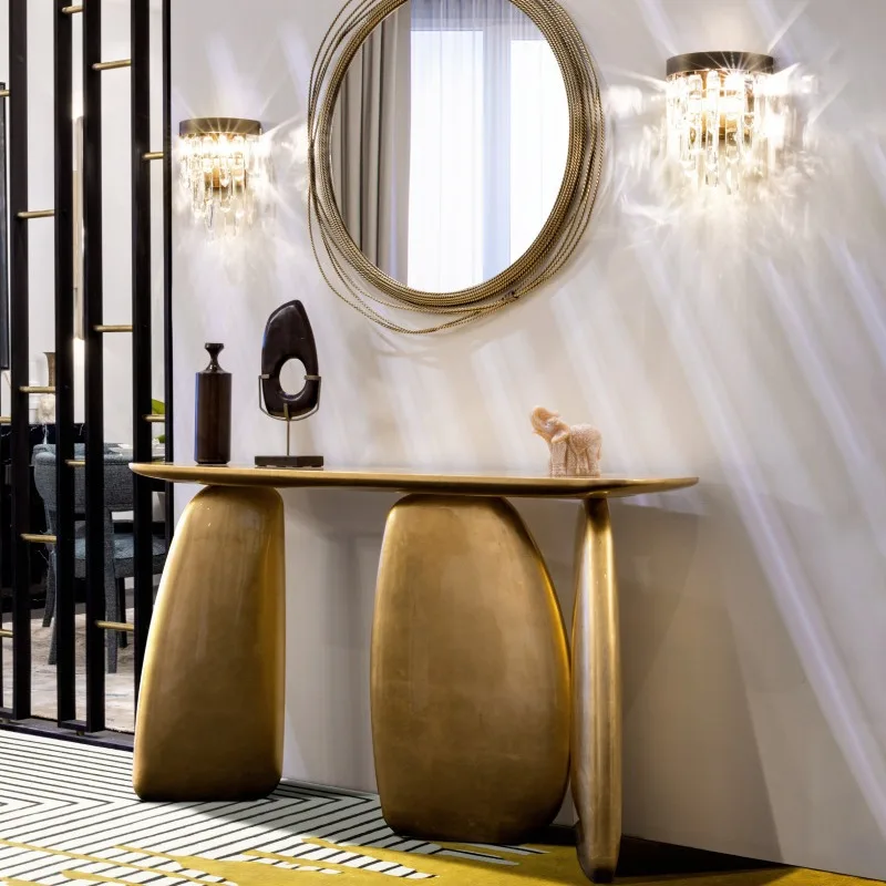 MR Italian Luxury Golden Metal Porch Table High-End Entrance Table Unique Design Storage Console Table