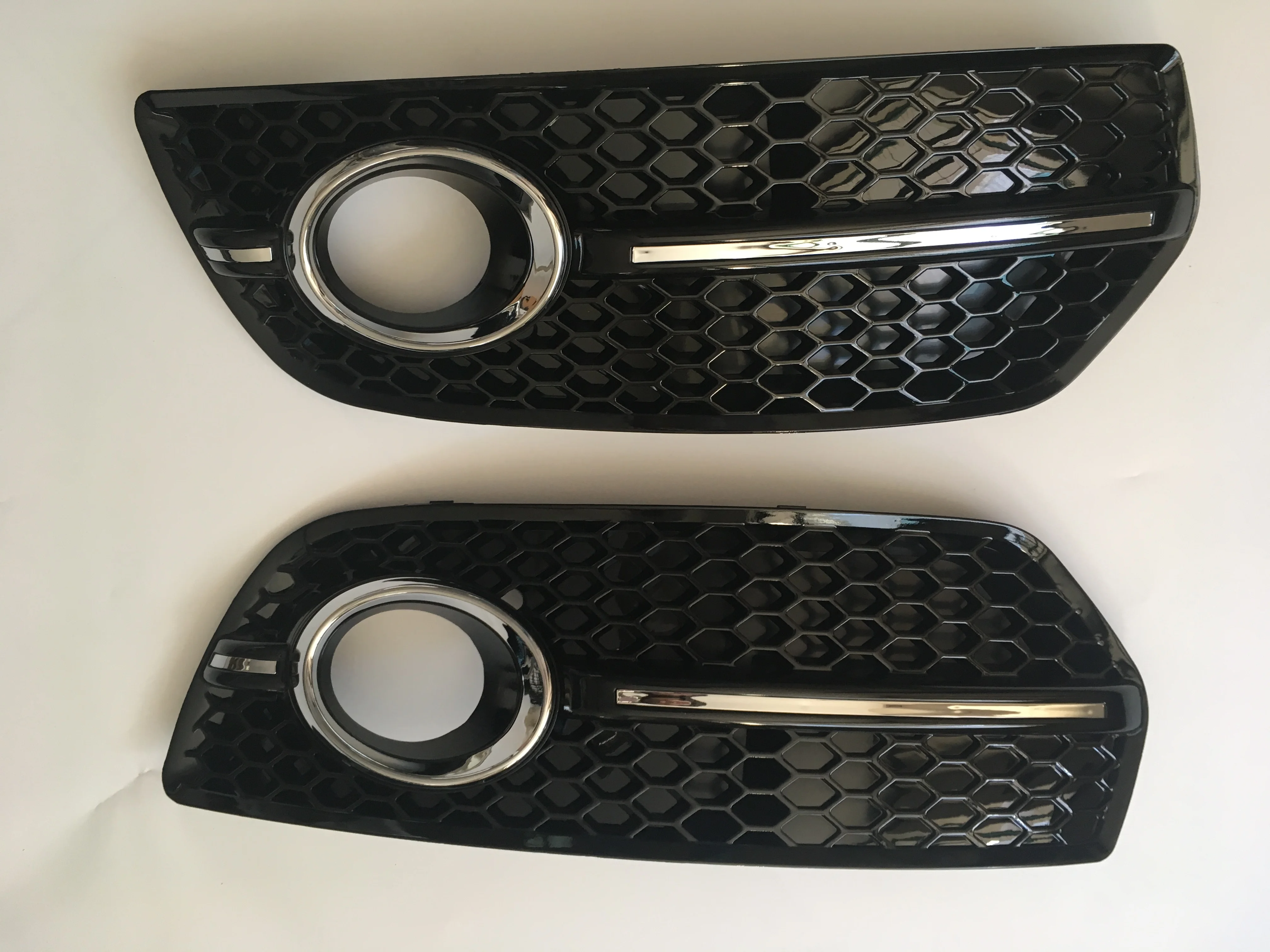 1 Pair Q5 change to SQ5/RSQ5 Front Lower Bumper Grill Fog Light Lamp Grille Cover For Q5 2009 2010 2011