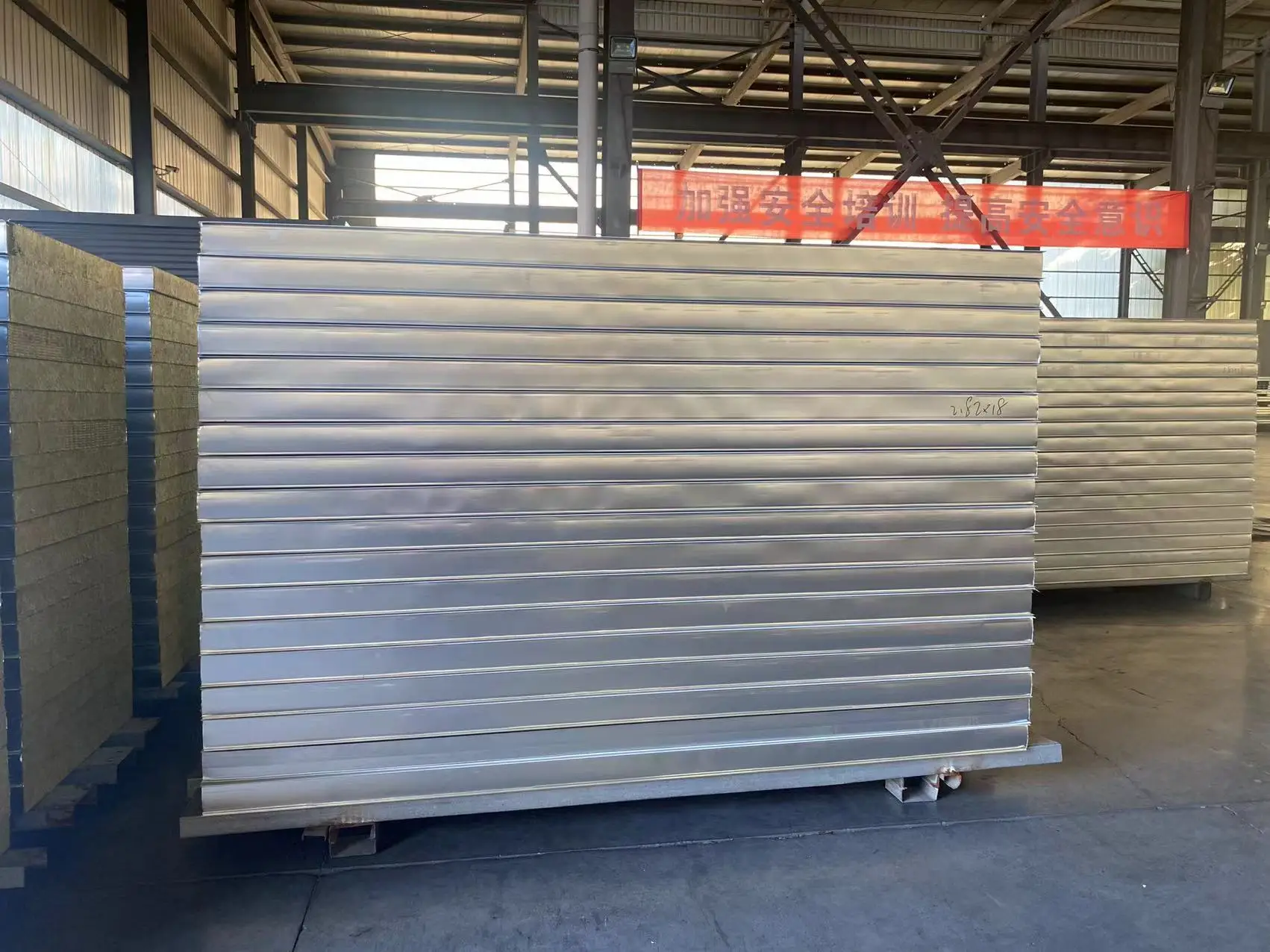 Good quality  Mineral wool Insulated  Wall Sandwich Panels construction materials