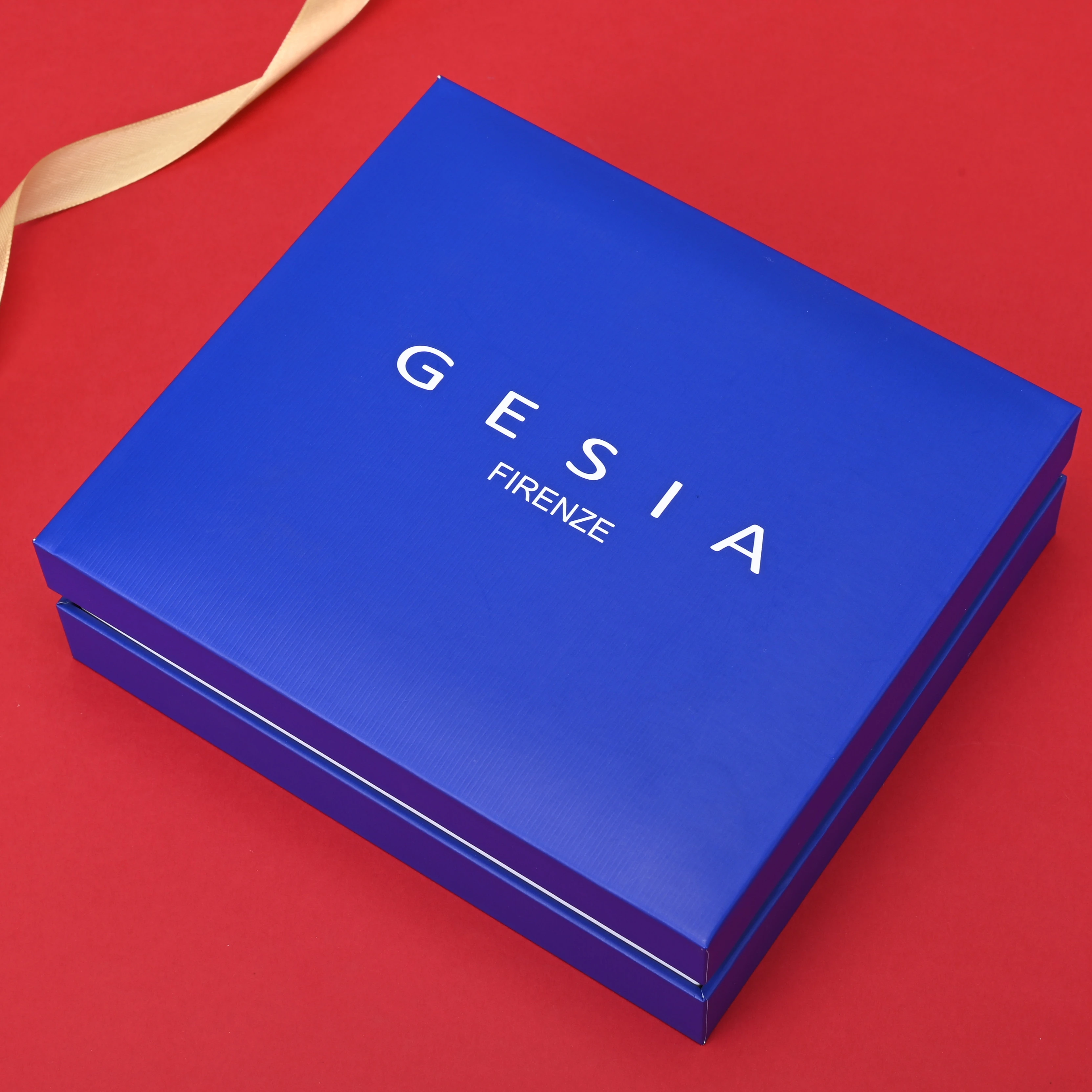 Оптовая продажа, коробка из гофрированной бумаги для упаковки подарков на праздник