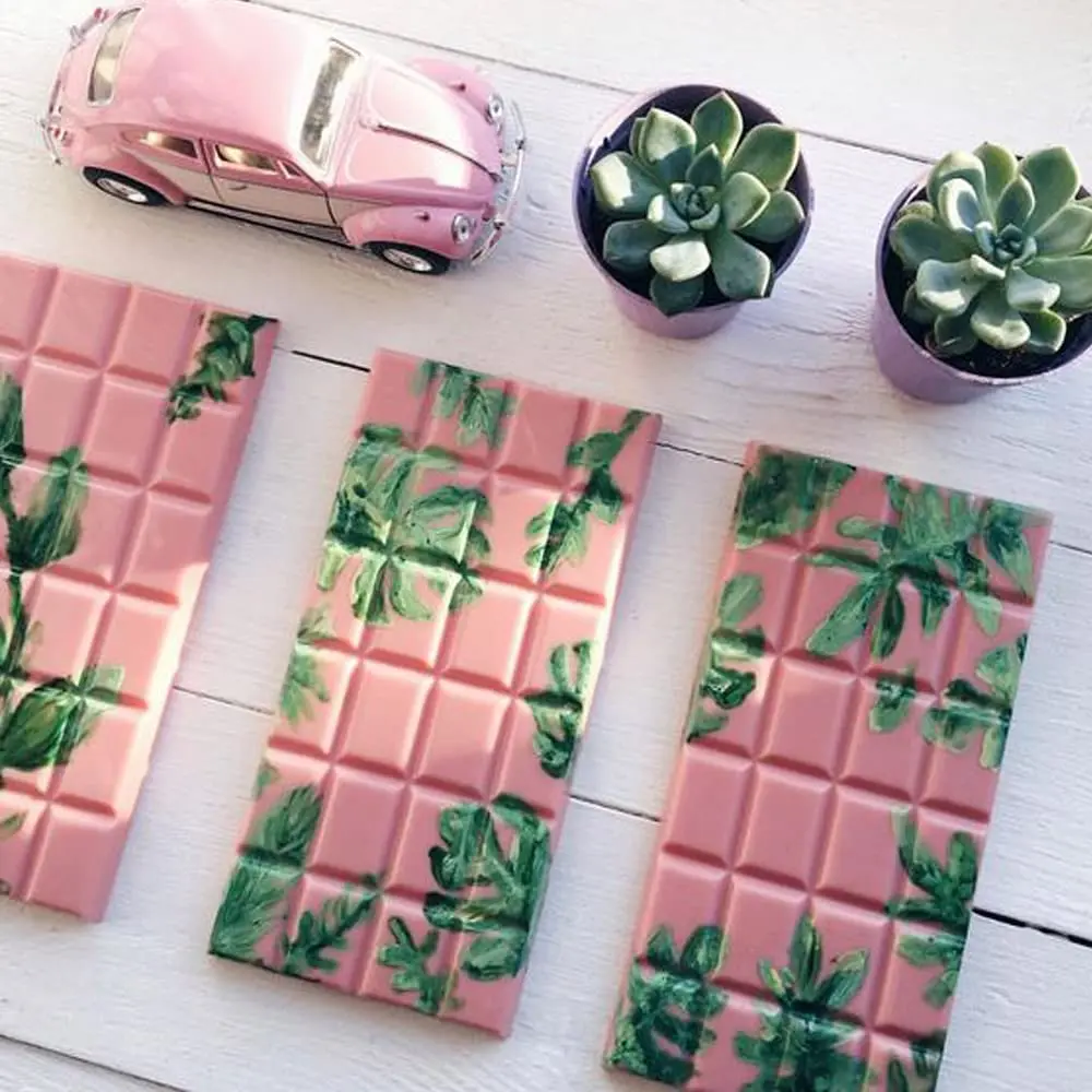 Sanwei Multifunction Food Grade Non-Stick Silicone Candy Molds Baking Cupcake Molds Silicone Chocolate Mold