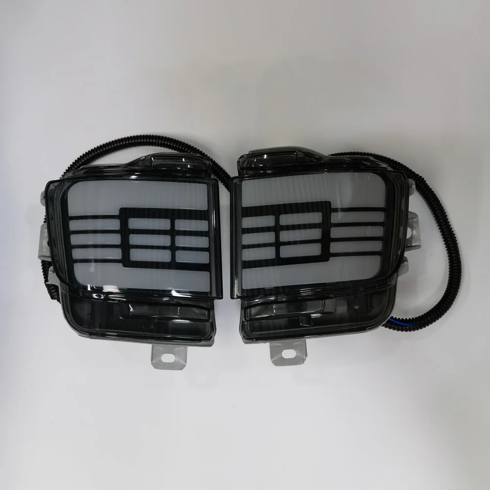 Red rear light for LAND CRUISER 200 Car Accessories Rear Bumper Light Fog Lamp   LC200 2016 2020  Rear bar Fog light FJ200