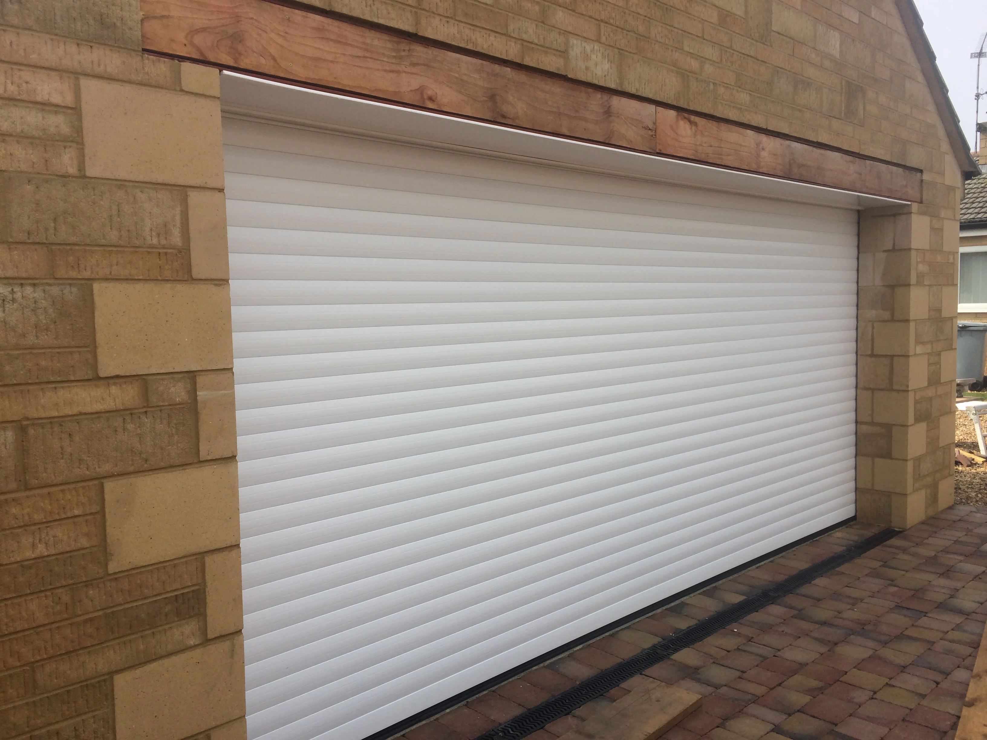 Steel Roller Shutter Durable Vertical Roll Down Hurricane ShuttersRollup Garage Doors
