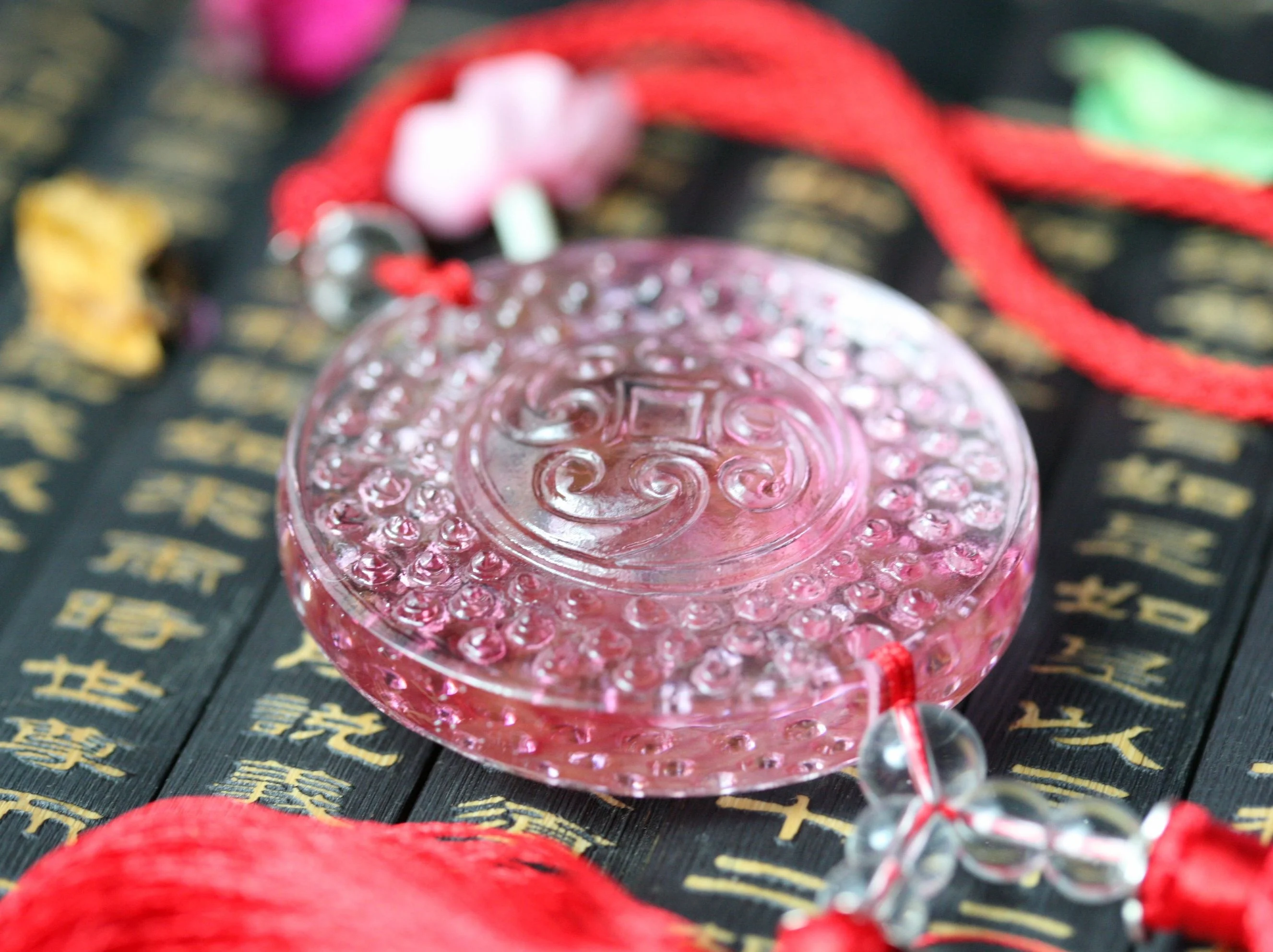 Custom Crystal Glass Car Pendants Chinese Car Decoration for Hanging Pendants