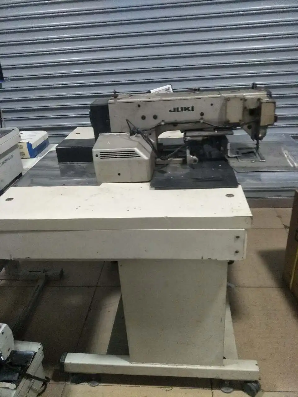 JAPAN IMPORTED JUKI 210D COMPUTER Trick sewing Machine good condition