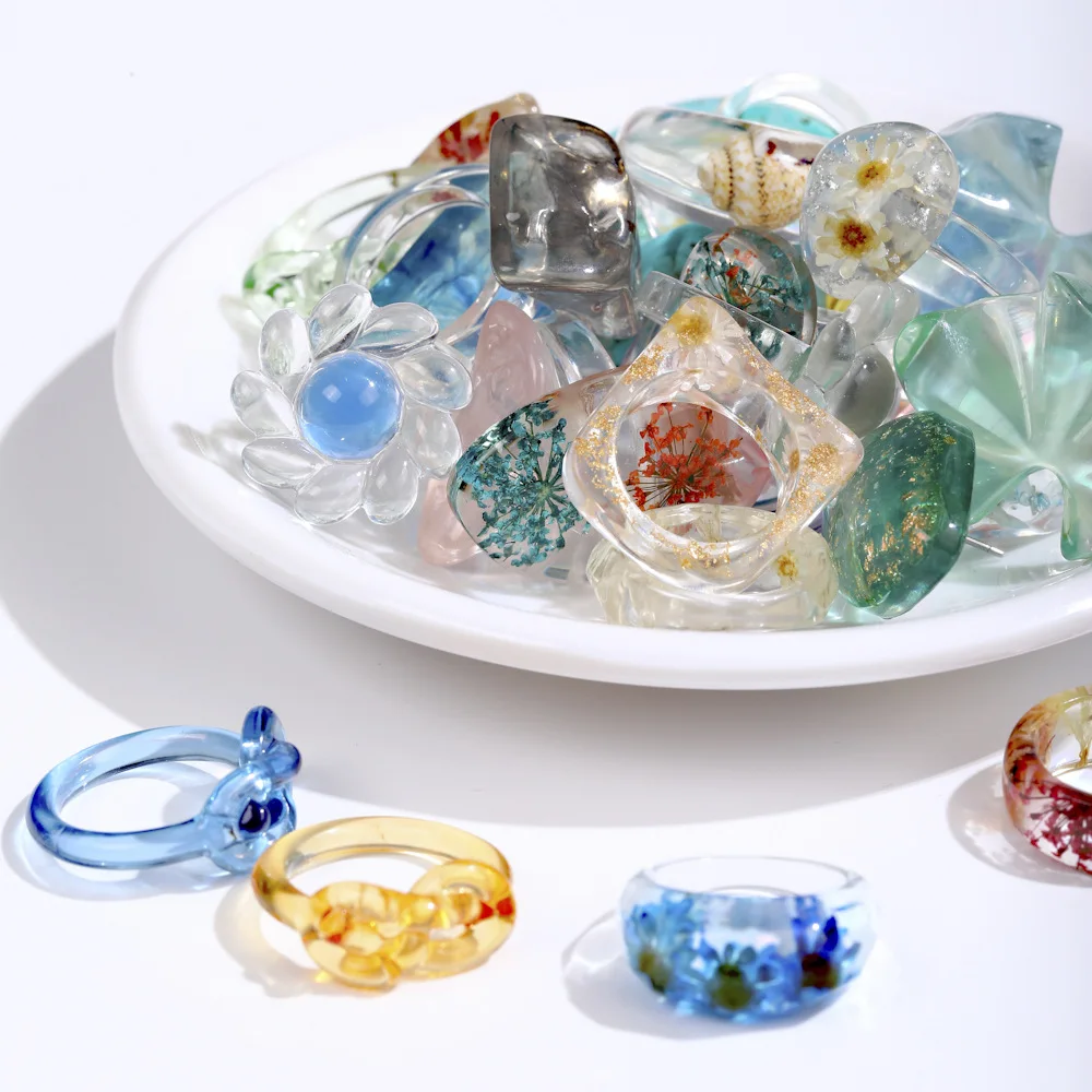 2021 Stylish Geometric Resin Dried Flower Rings Multi Color Acrylic Transparent Flower Rings