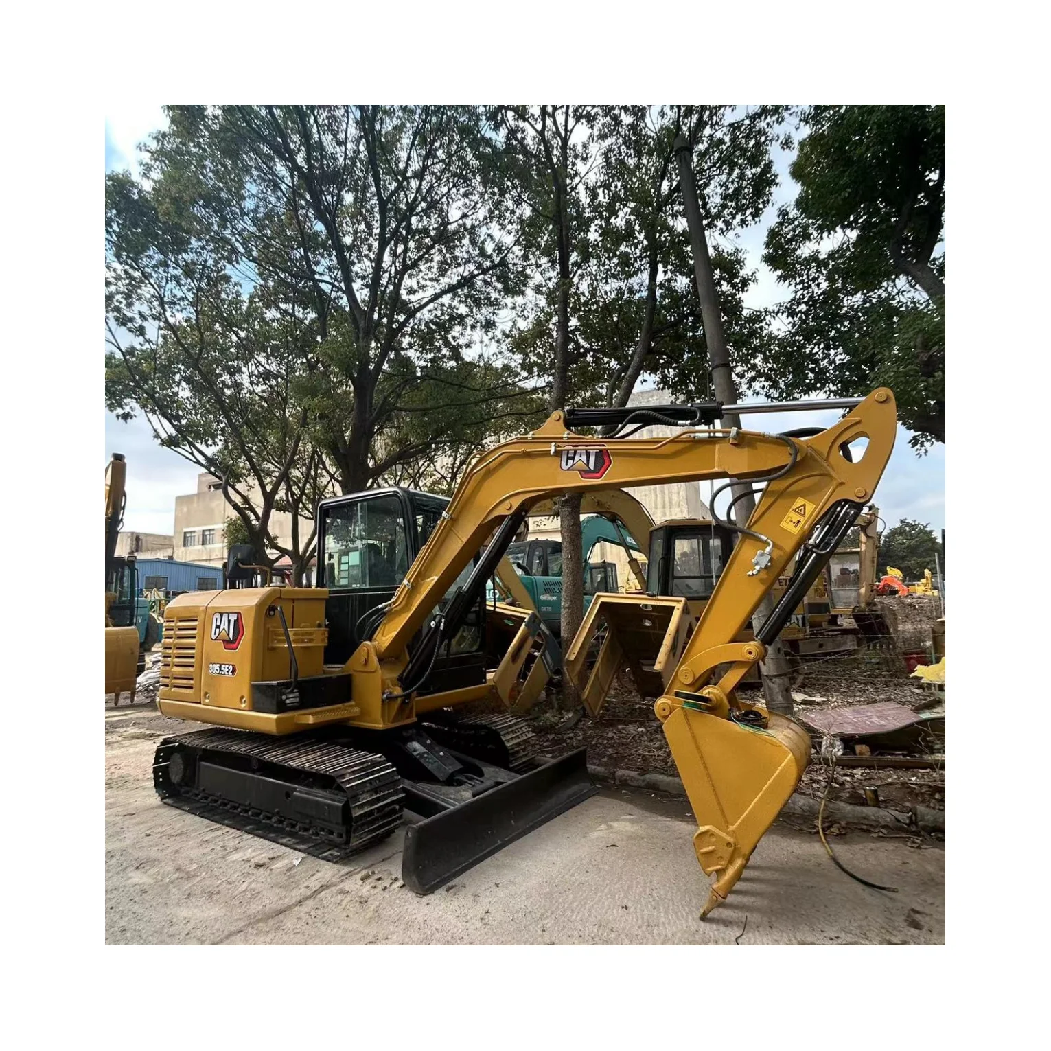 Hot sell Original Caterpillar CAT305.5E2 used excavator in uae backhoe crawler excavator cat320dl cat320d2