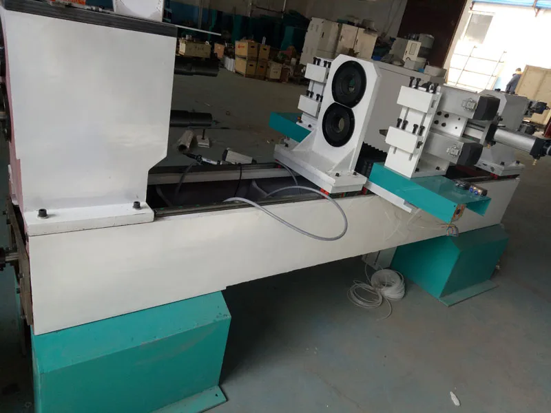Professional cnc wood turning lathe machine with double axis