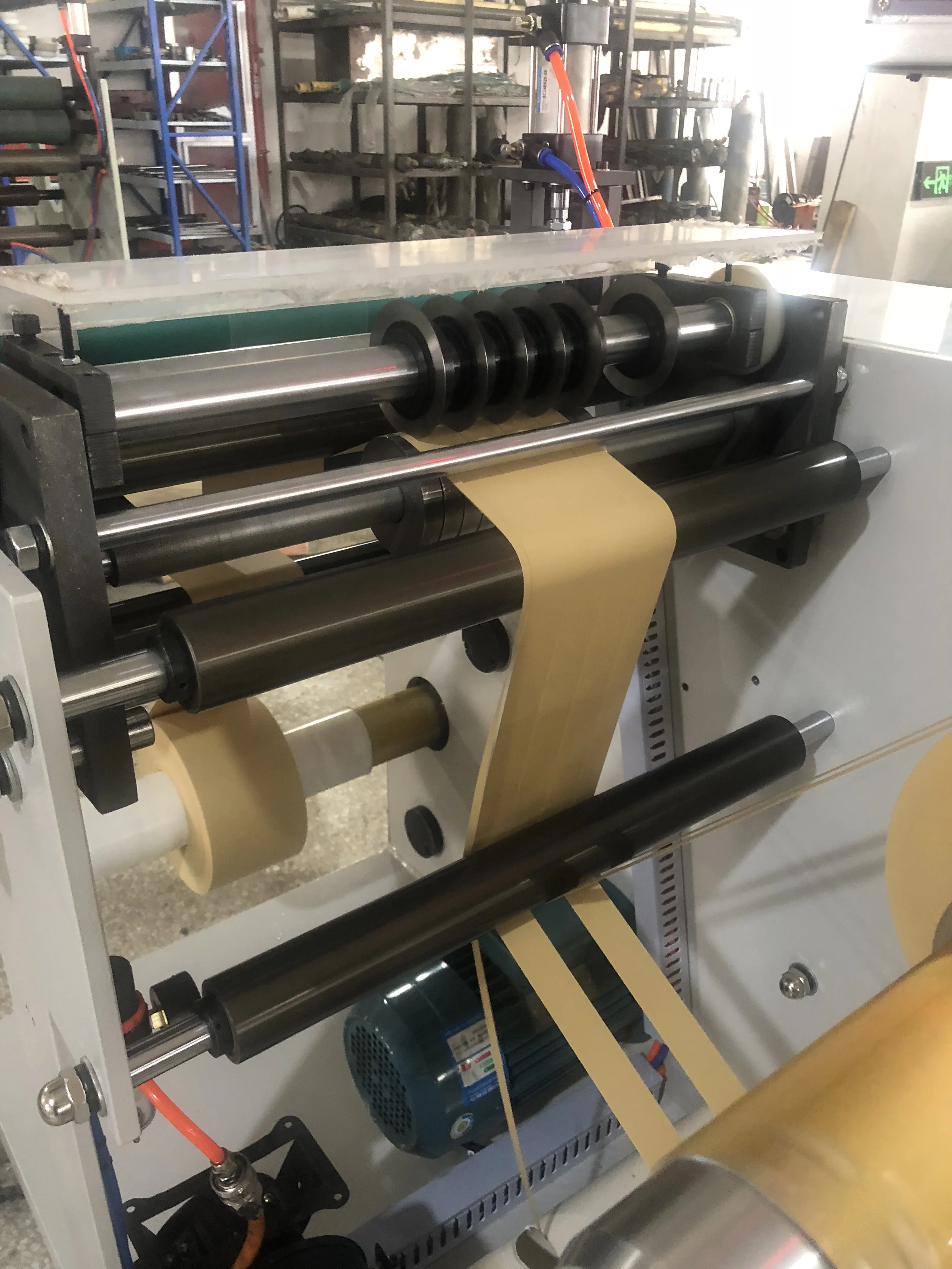 Automatic Sticker Label Slitting Rotary Die Cutting Machine