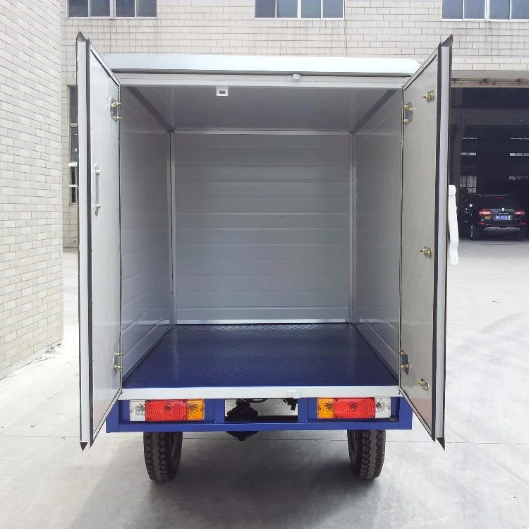 China Manufacturer Hot Sale Refrigerated Motorcycle Tricycle With Frozen Cabin for Refrigerated Cargo Delivery