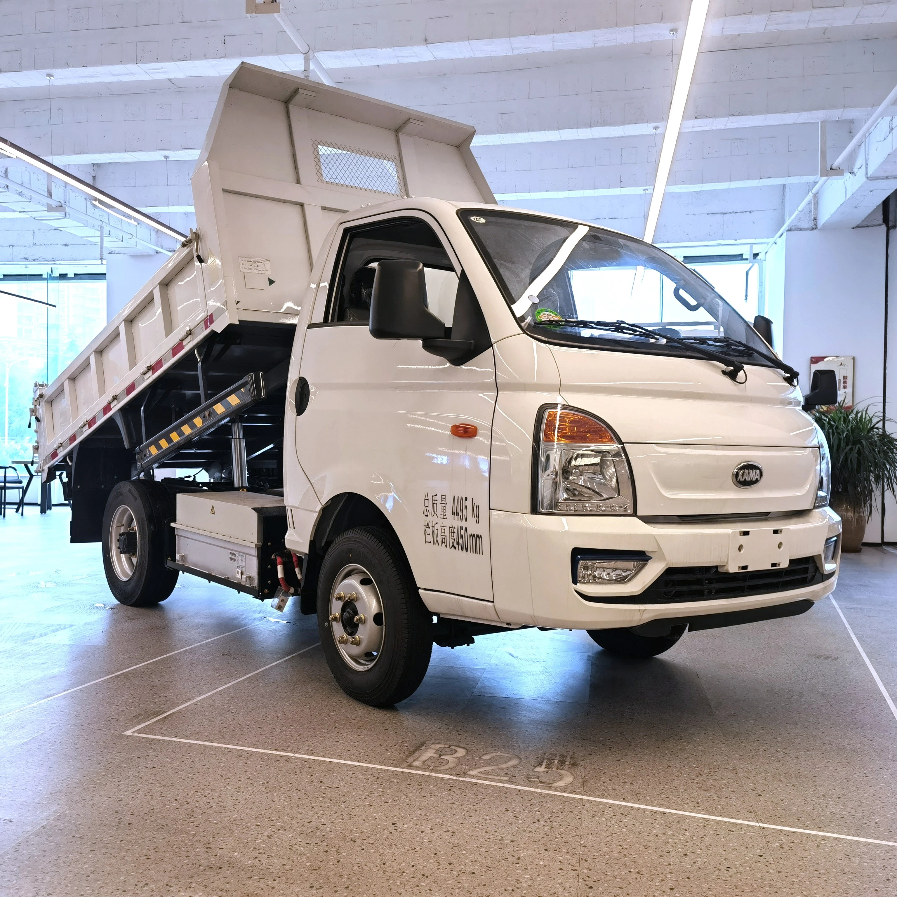 2024 новые энергетические самосвалы KAMA EVX1 малогабаритные 6x4 4x4 4x2 Электрический самосвал 55 кВтч 6-колесный 1 5-тонный для продажи