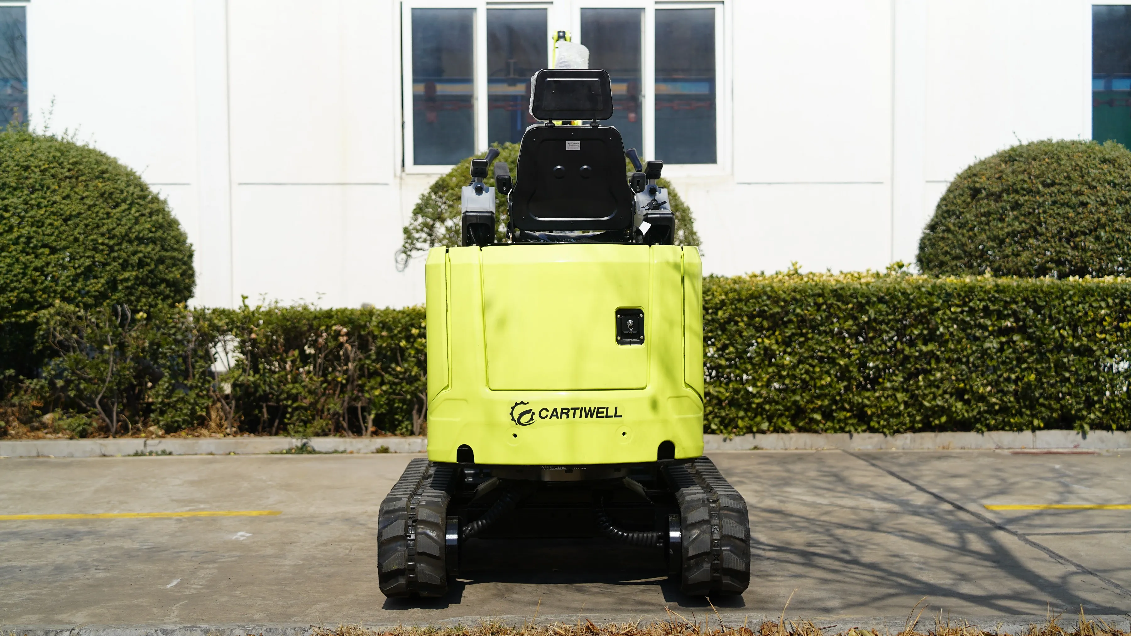 HOT SALE in North America and Europe Free Shipping Mini Electric Excavator  Free Excavator Accessories and Small Trailer