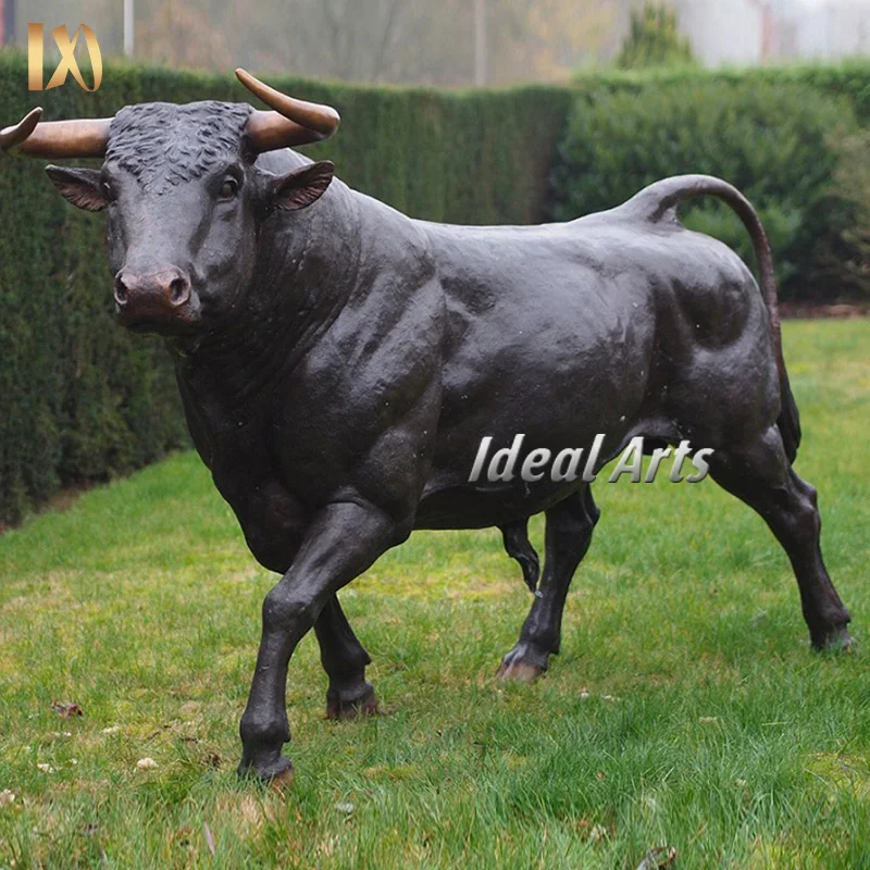 Outdoor Garden Decor Metal Craft Brass Bronze Hollow Bull Statue Sculpture