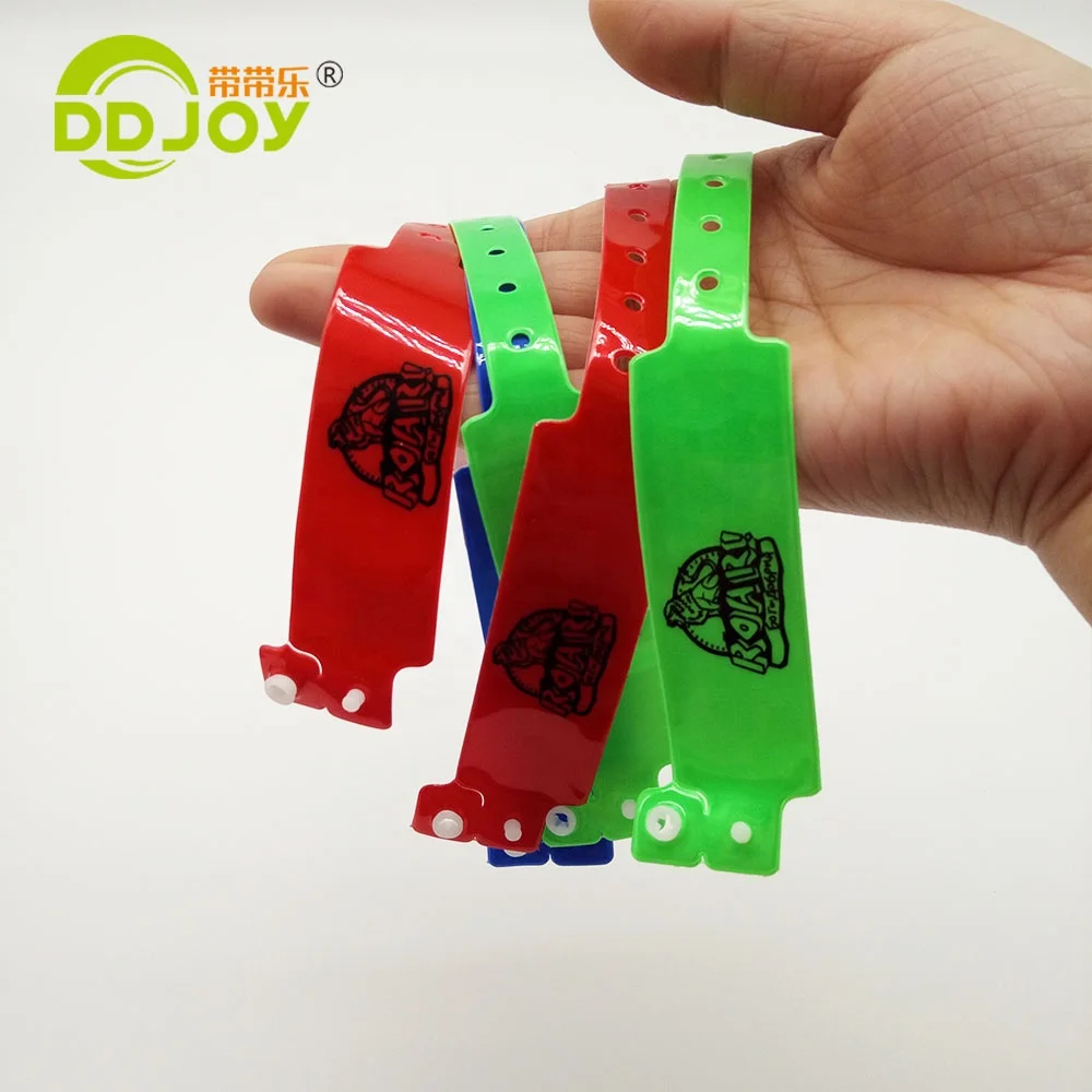 High Quality Waterproof One Time Use Reflective Wristband Plastic Hotel PVC Bracelet