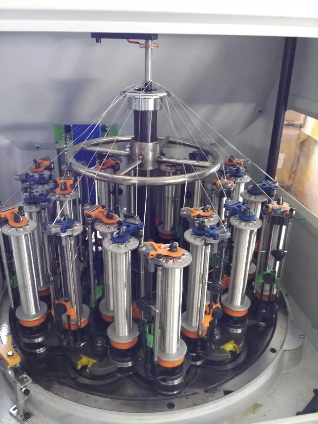 Оборудование для плетения сантехнических шлангов BenFa