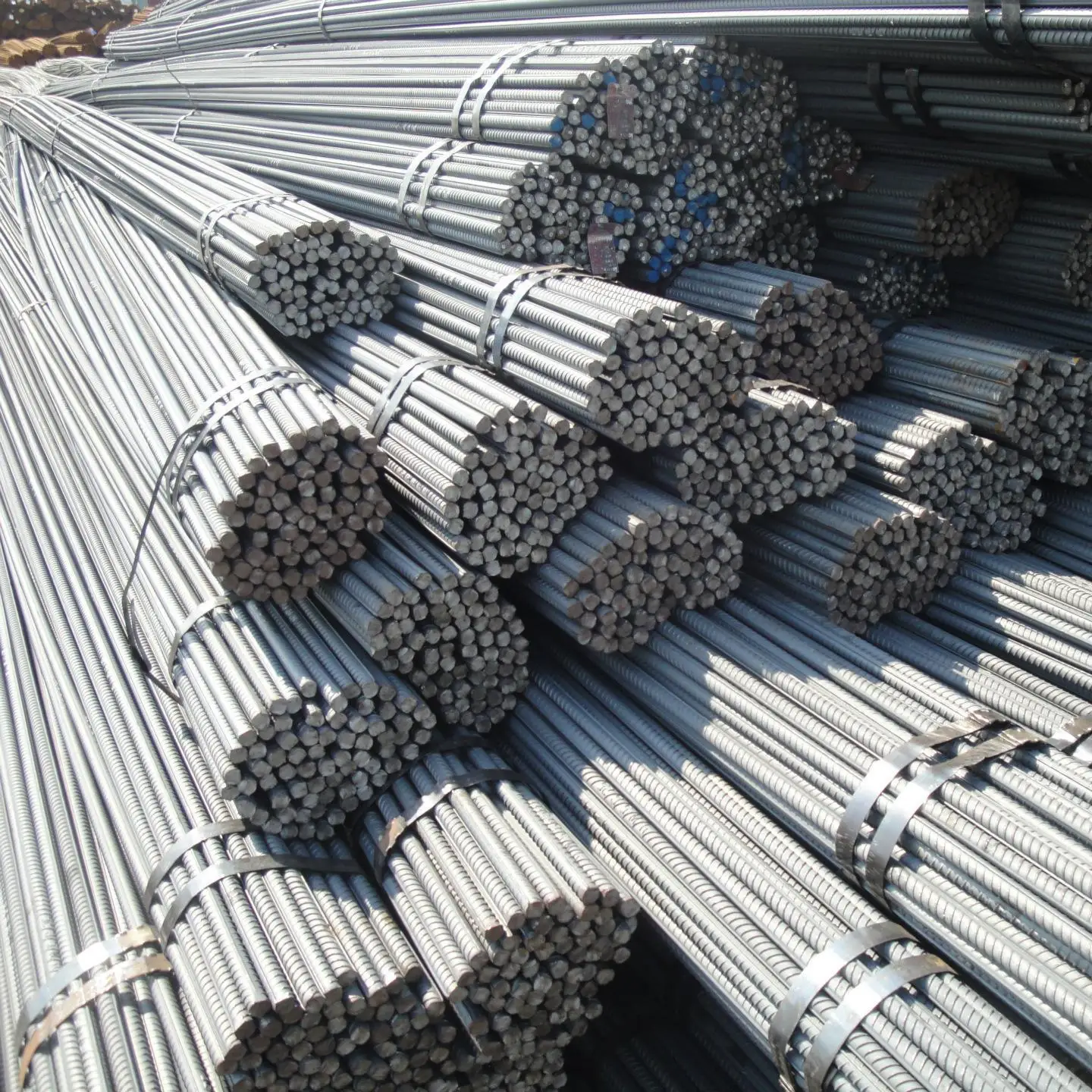 High Quality  HRB400 HRB500 carbon steel iron rod rebar 8mm 10mm 12mm 16mm for construction