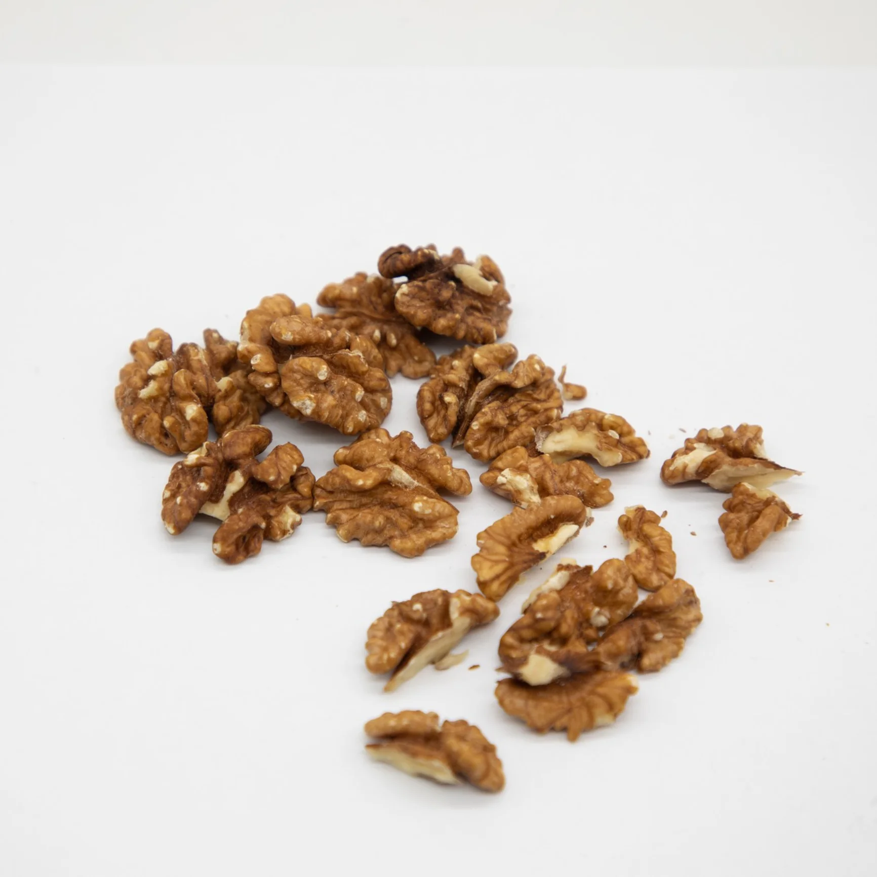 Healthy snack top grade organic walnut kernels peeled walnuts nuts in bulk from Uzbekistan manufacturer