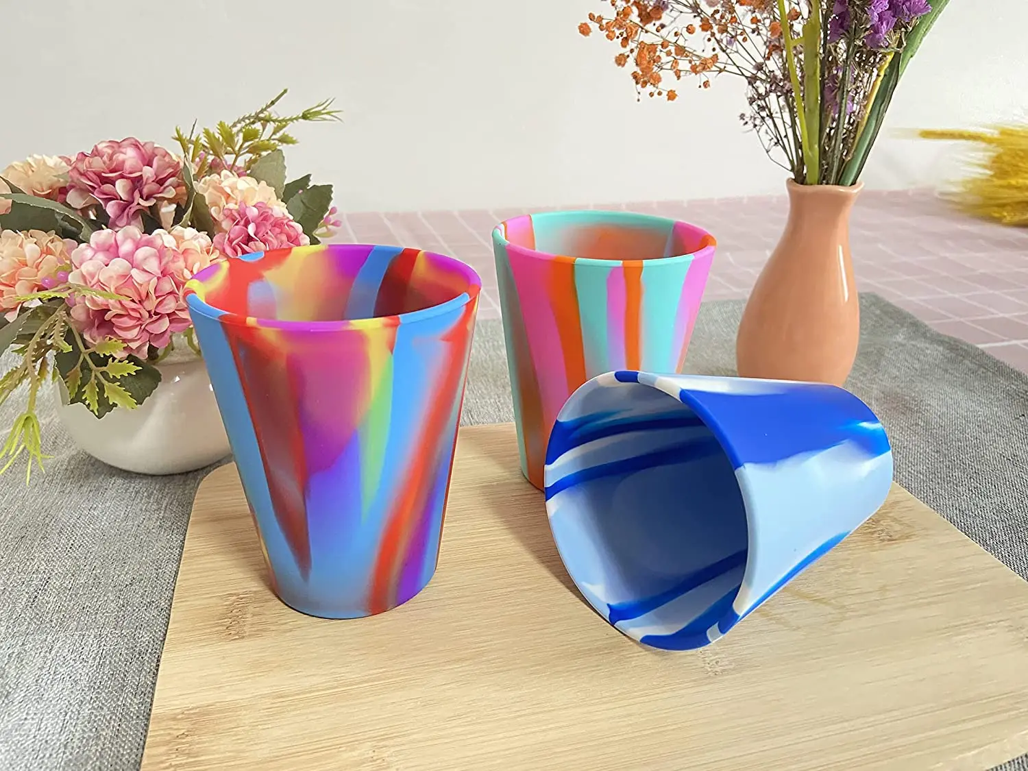 
Hot Selling Custom Portable Eco Friendly Tie Dye Silicone Wine Water Bottle Cup 