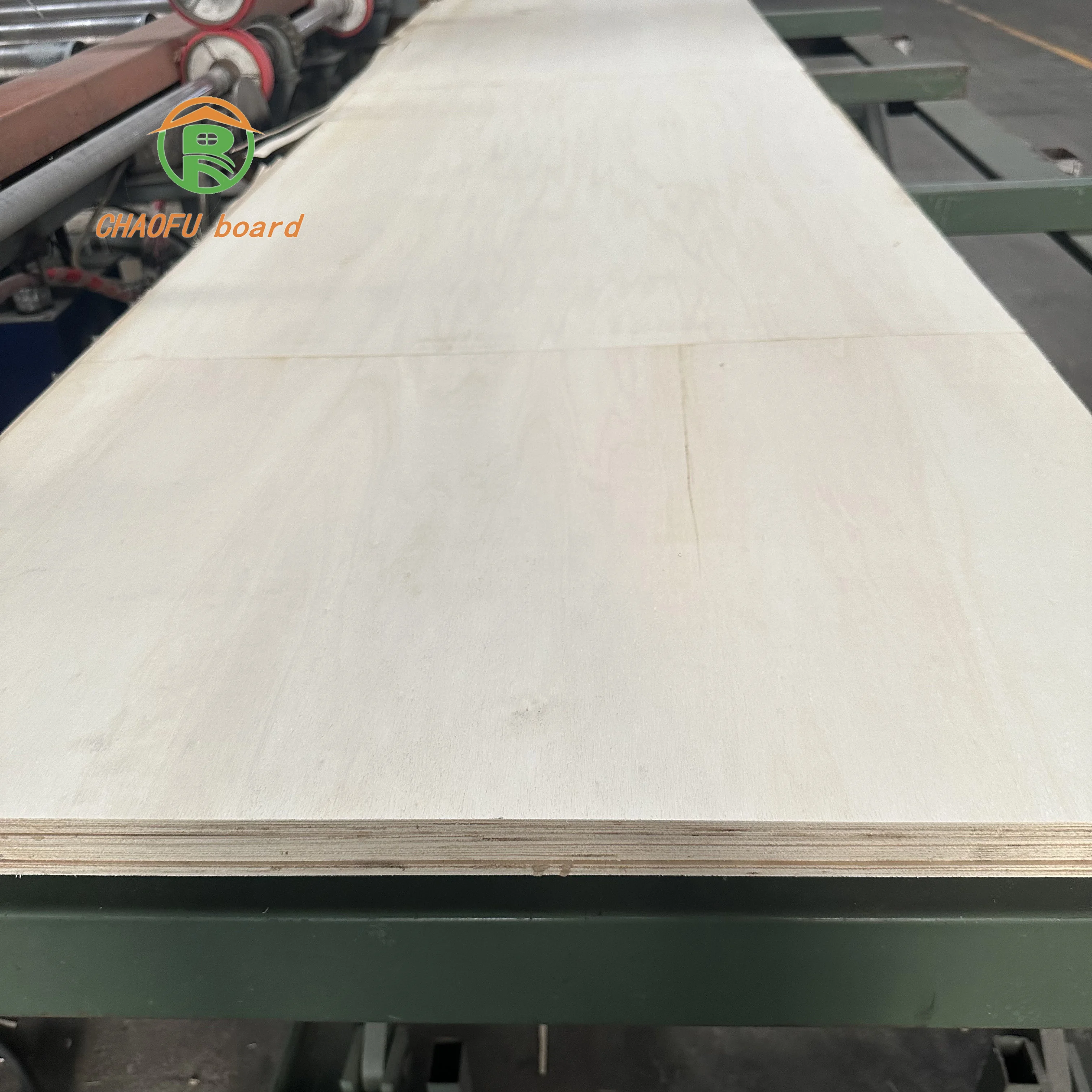Chinese Manufacturer Poplar Wood Eucalyptus Wood Pine Wood Plywood Furniture Frame Building Structure Use