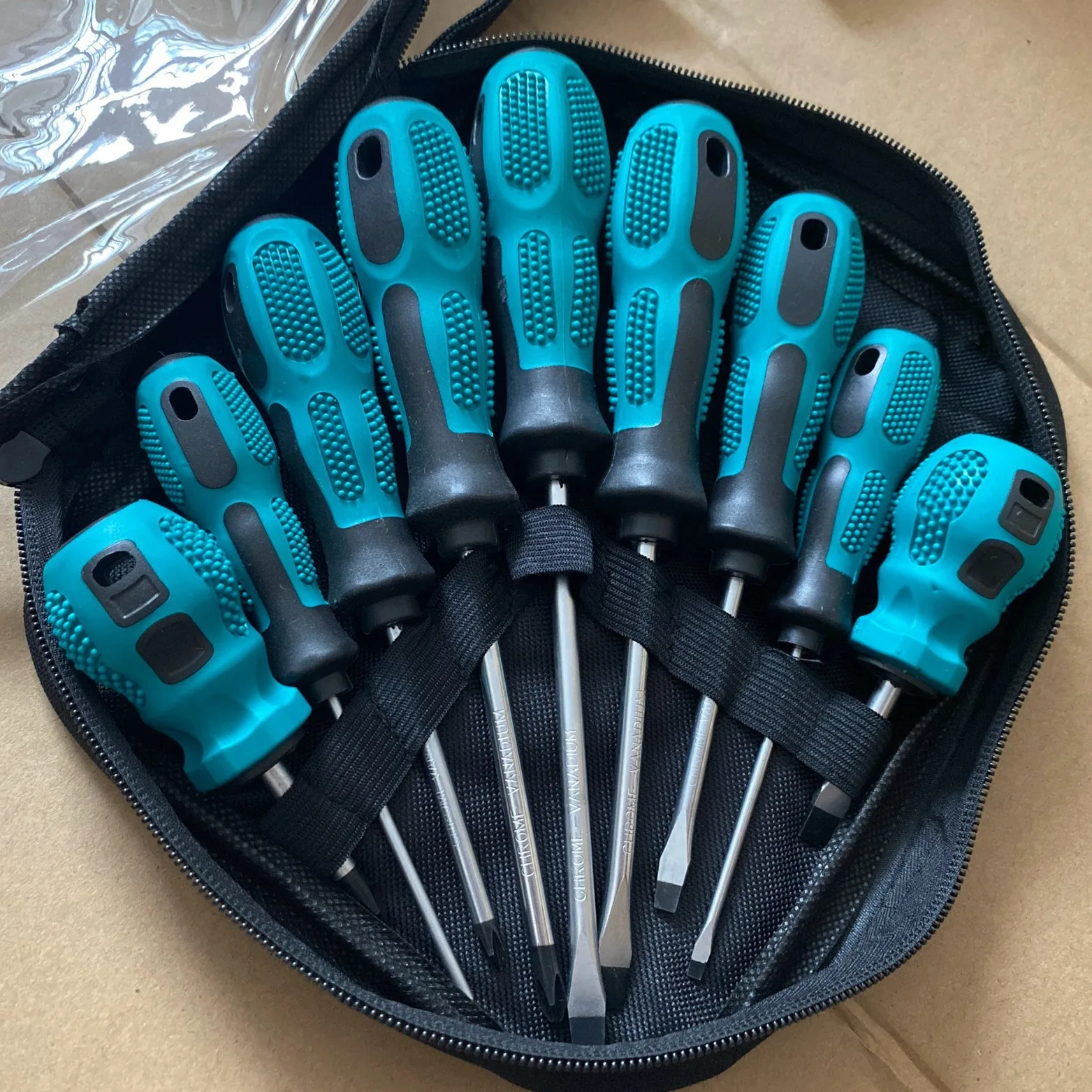 7-Piece Screwdriver Set Electric Power Source Phillips One Word Manufacturer Supply Steel and Plastic Handle Bit