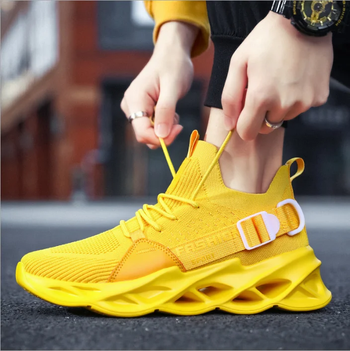2021 new men sneaks  running casual sports shoes with tidal mesh breathable mesh shoes