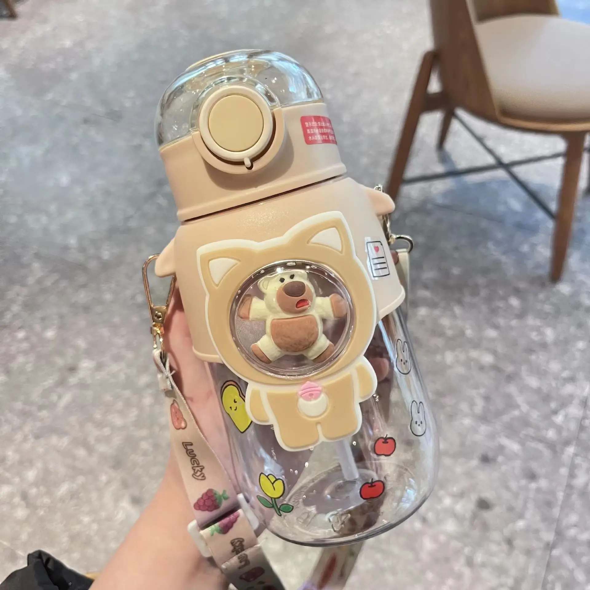Large Capacity Cartoon Student Portable Plastic Water Cup with Straw High Appearance Level for Kids and Students