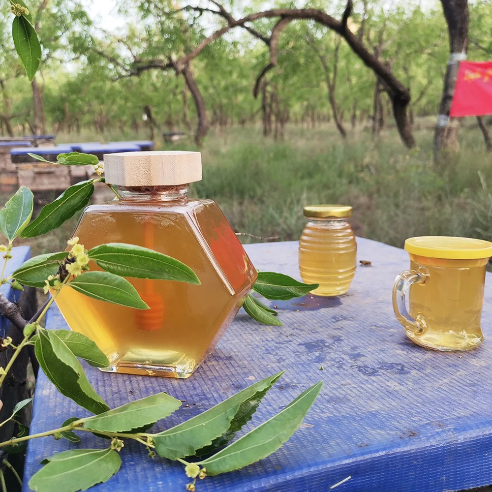 Чистый мед из липового дерева