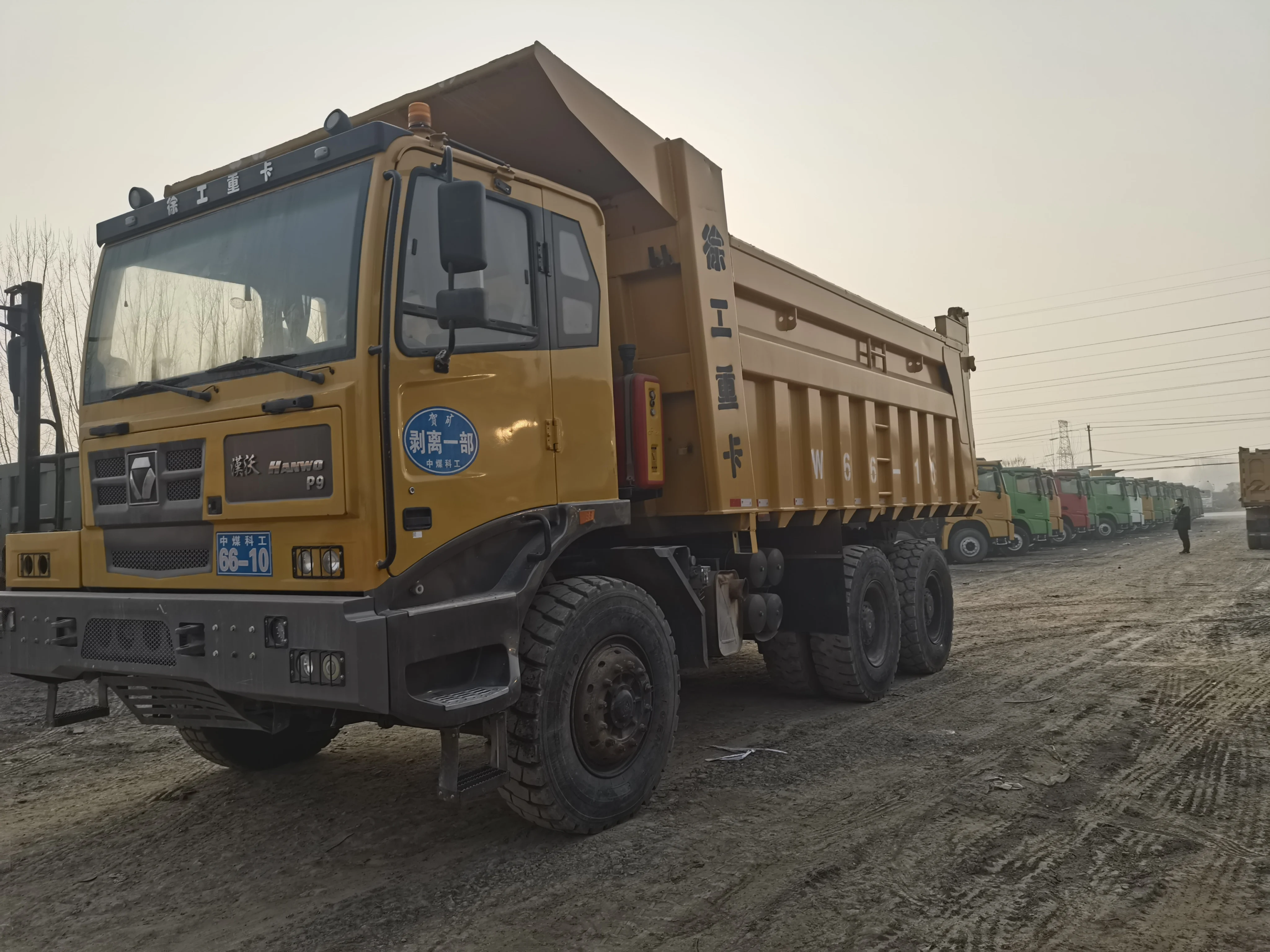 Factory Price RHD 90 Ton Mining Dump Truck for Sale