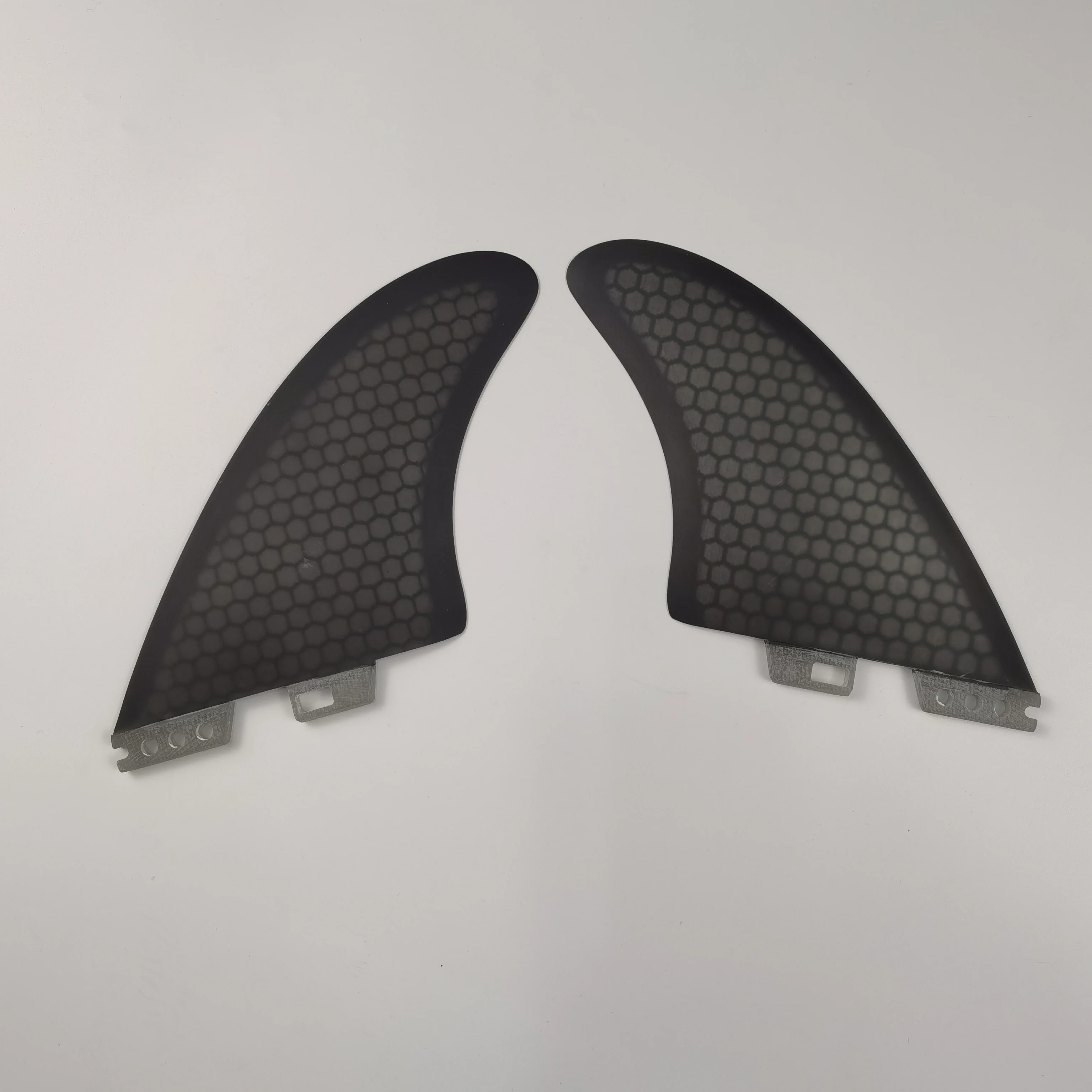 OEM ODM Acceptable Double Tabs Fiberglass Honeycomb Core Dual Tab Surfboard Fins Surf Keel Twin fin Set for surfing