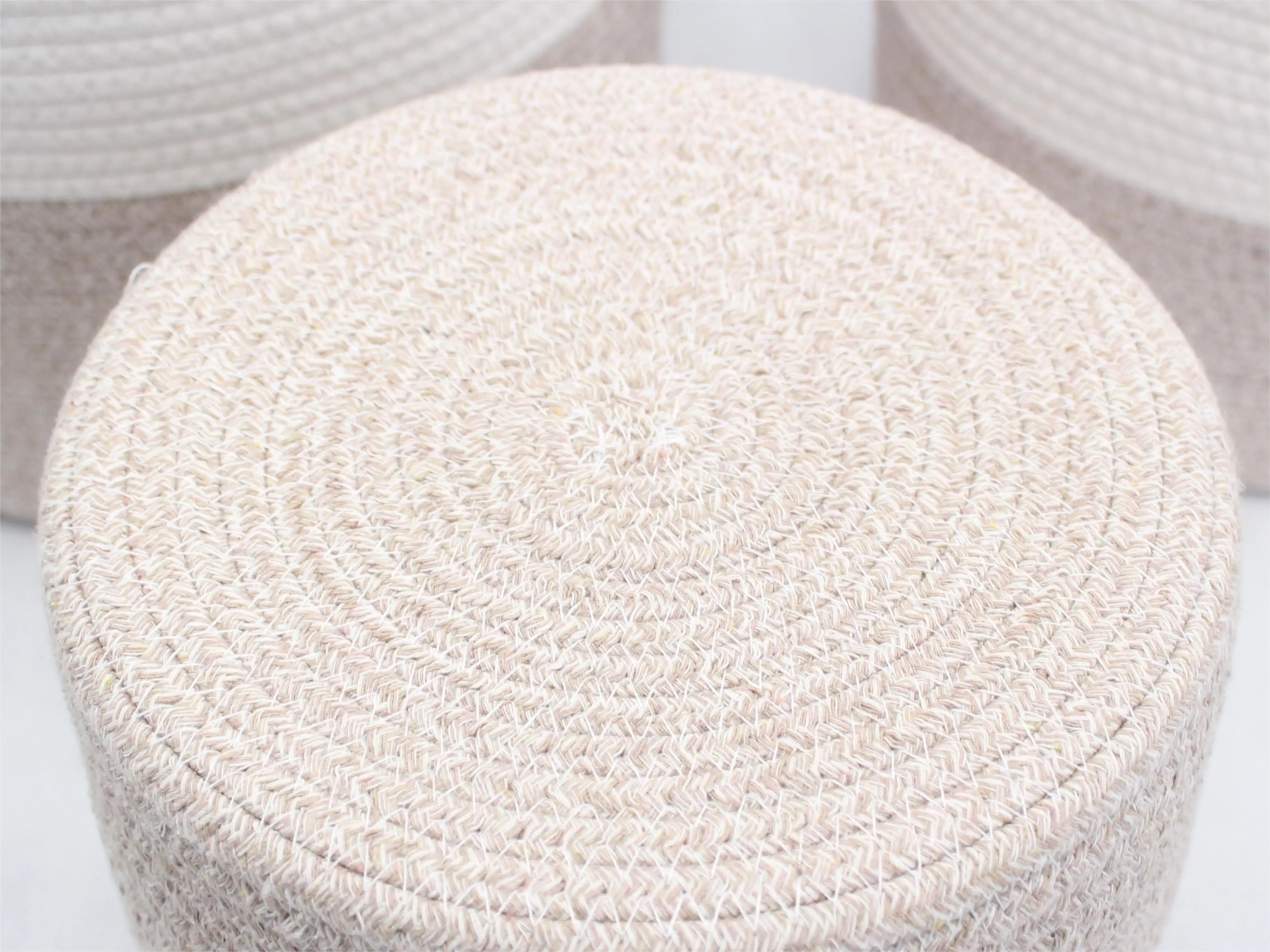 Large Weaving Cotton Rope Basket Handmade Woven Round Laundry Basket Blanket Nursery Woven Storage Bin
