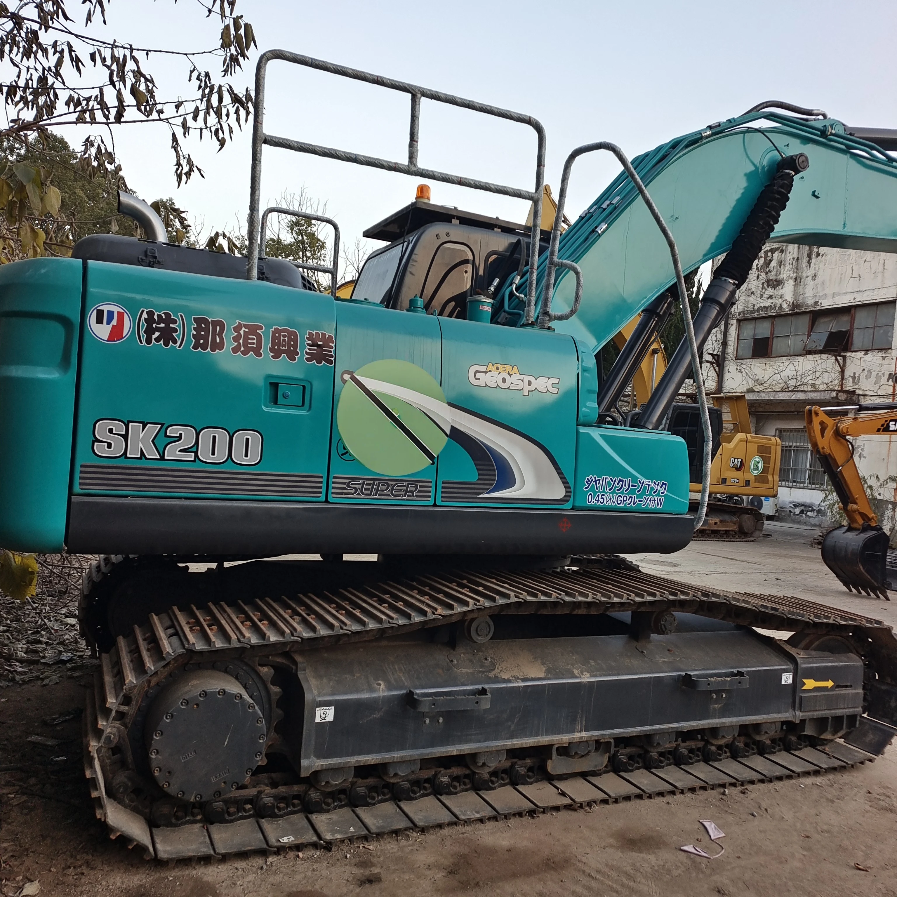Высококачественный SK200-8 гусеничный гидравлический экскаватор Kobelco 20 тонн Подержанный сертификаты CE/EPA основные компоненты в комплекте