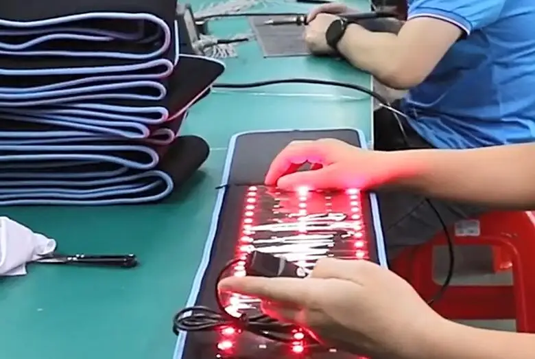 Professional Handheld Physical Therapy Equipment Pain Relief 660 850Nm Led Red Light Therapy Belt Belly Pad