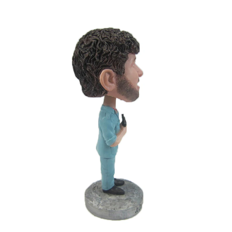 Free Sample cheap price custom resin bobblehead dolls