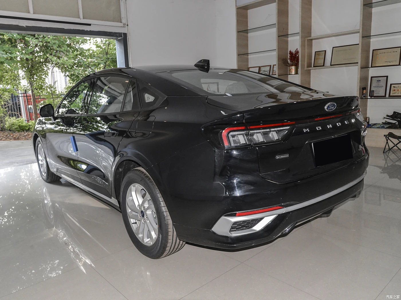 Changan Ford Mondeo Fwd бензиновый седан 1 5 т 190 лошадиных сил L4 5-местный внедорожник