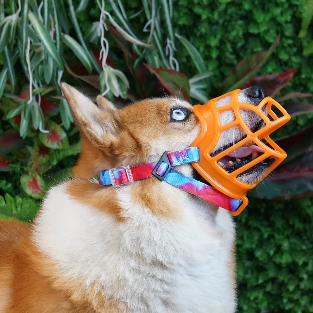 Wholesale Breathable Soft Mesh Pet Protect Mouth Muzzle Smiley Face Dog Muzzles