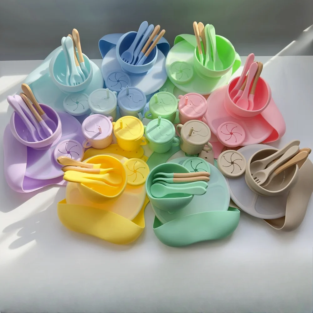 Bpa Free Baby Tableware Set Bowls Spoon Bib Baby Silicone Divided Suction Plate Silicone Baby Feeding Set Dishwasher Safe