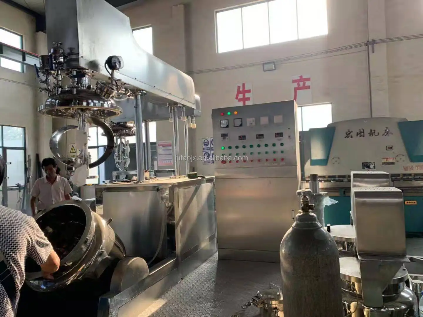 small lab emulsifier mixer / micro Spray emulsifier homogenizer / mini Double-cylinder lifting emulsifier 5L 10L 20L 30L 40L 50L